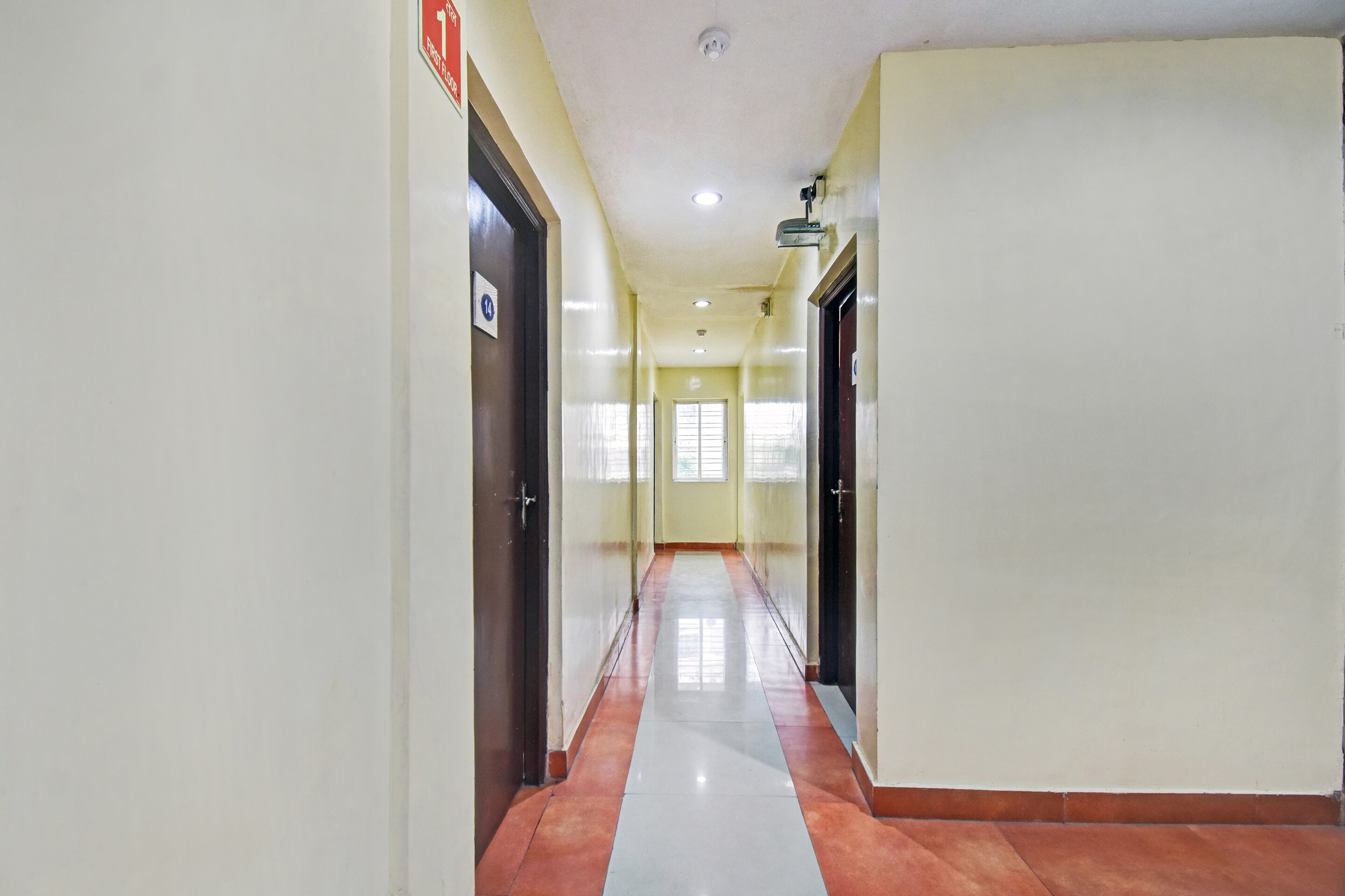 Flagship Hotel Eden, Kolkata 2
