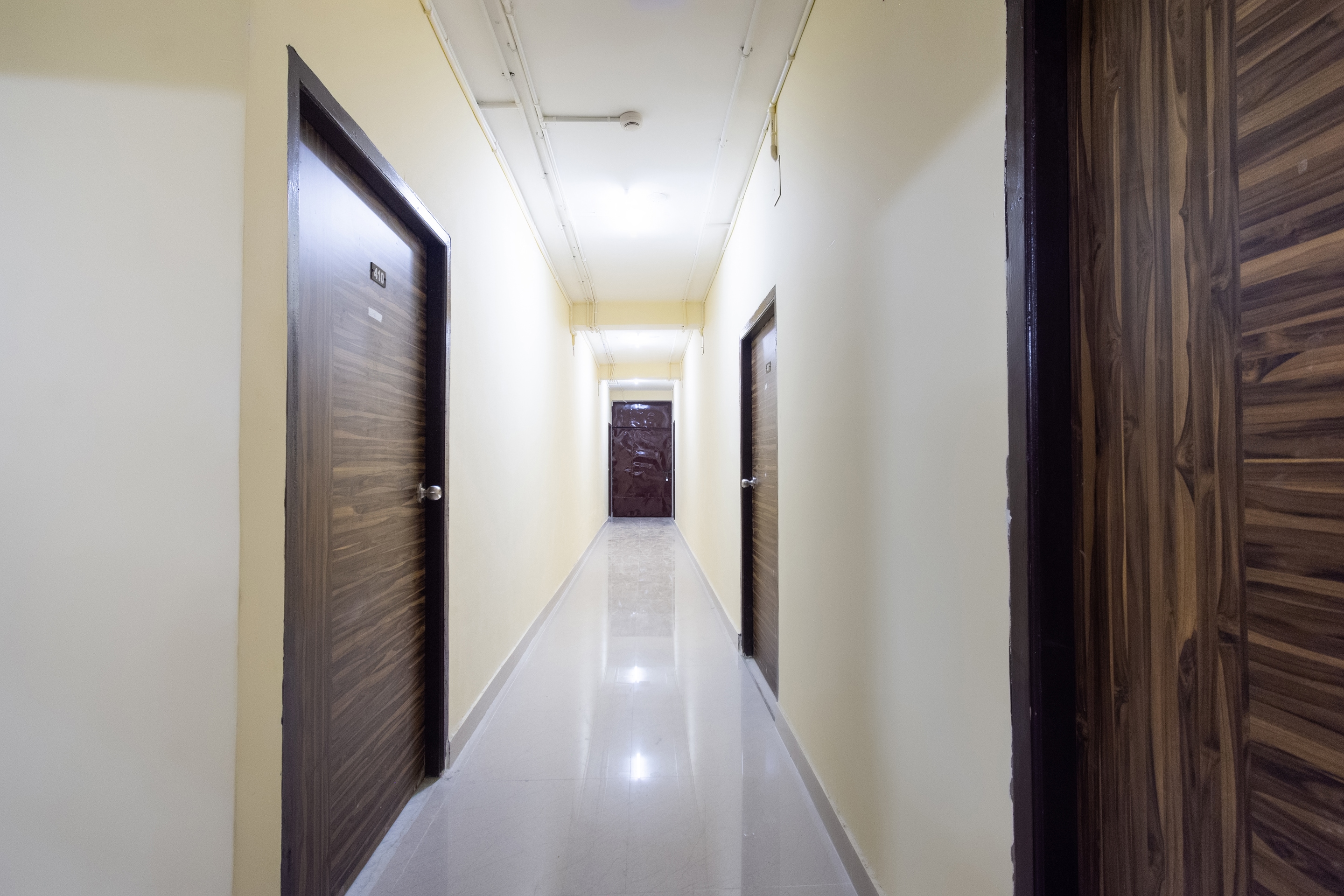 Super Oyo Flagship Prafulla Devi Guest House Near Rajarhat, Kolkata 4