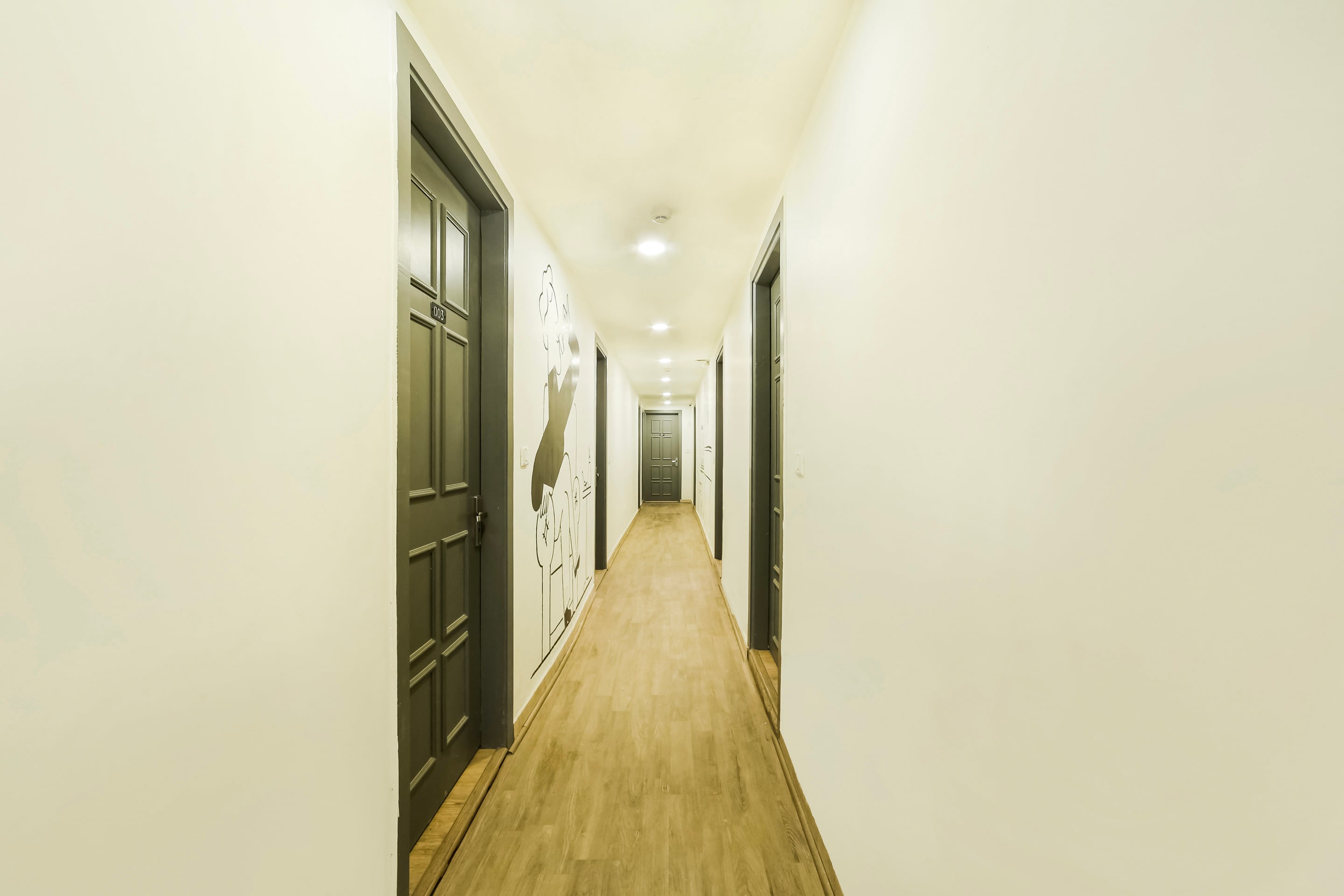 OYO Townhouse 366 Uttam Nagar, New Delhi 4