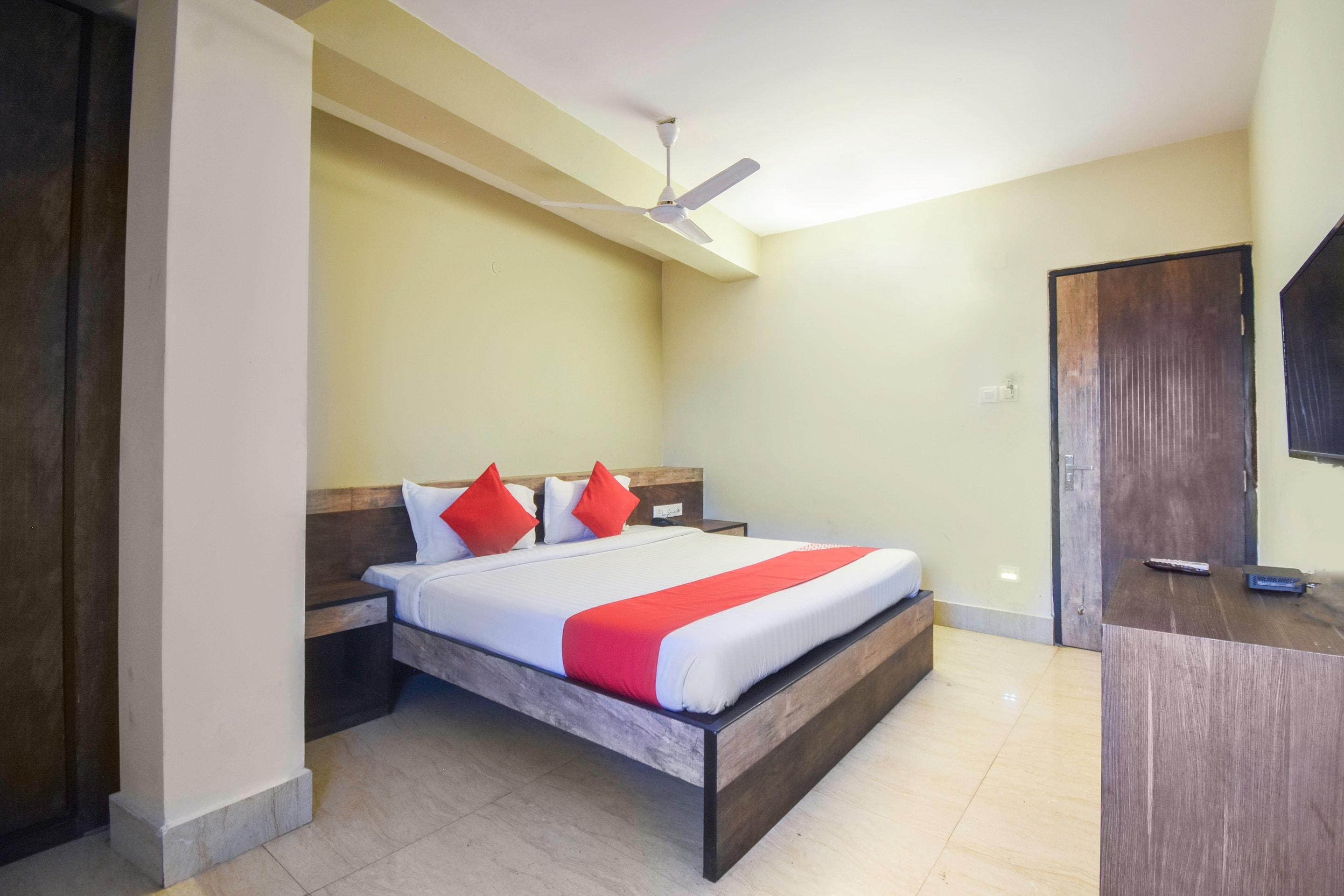 OYO Flagship 39318 Mourigram Near Andul Rd, Kolkata 4