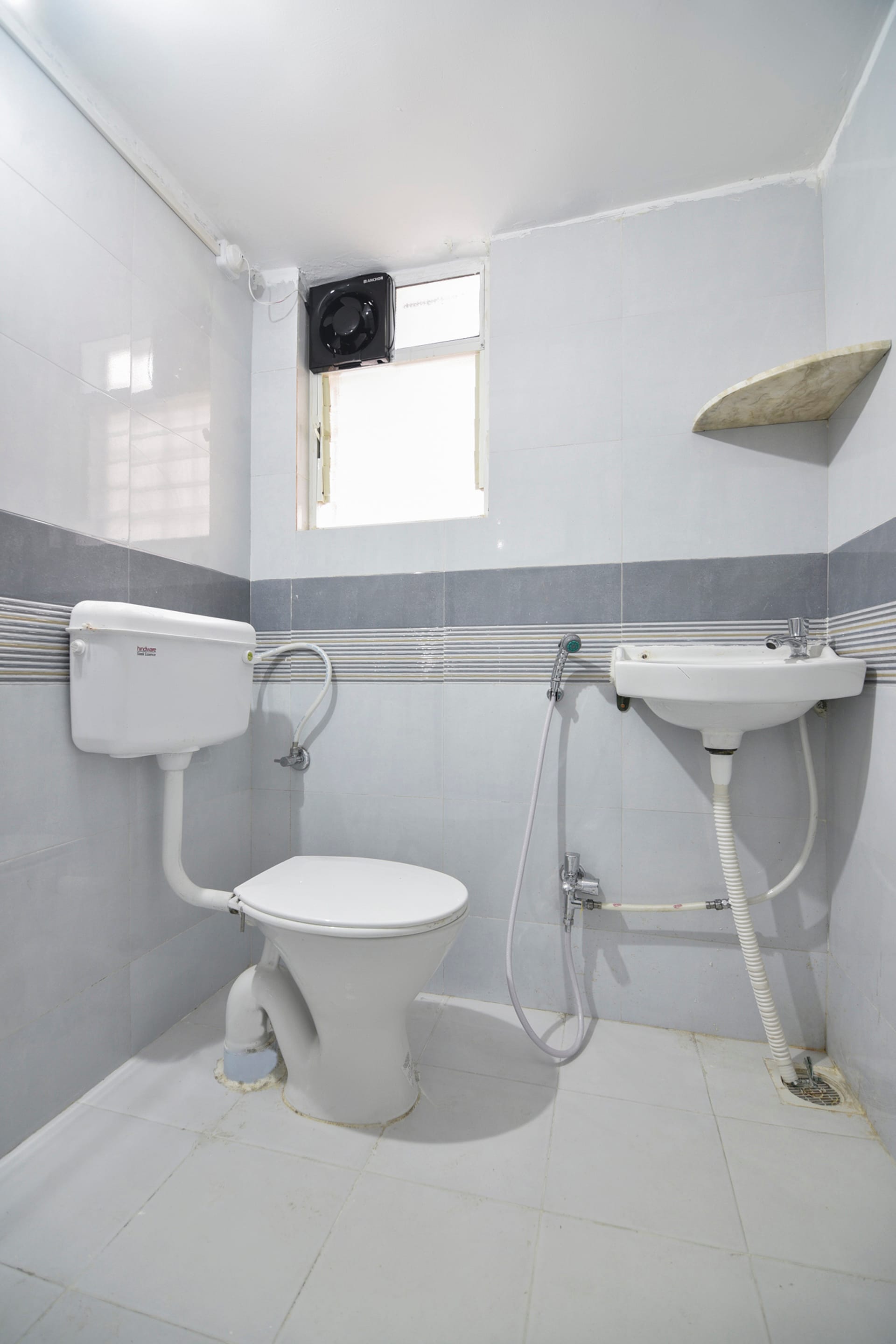 OYO Home 77994 The G Stay, Pune 2