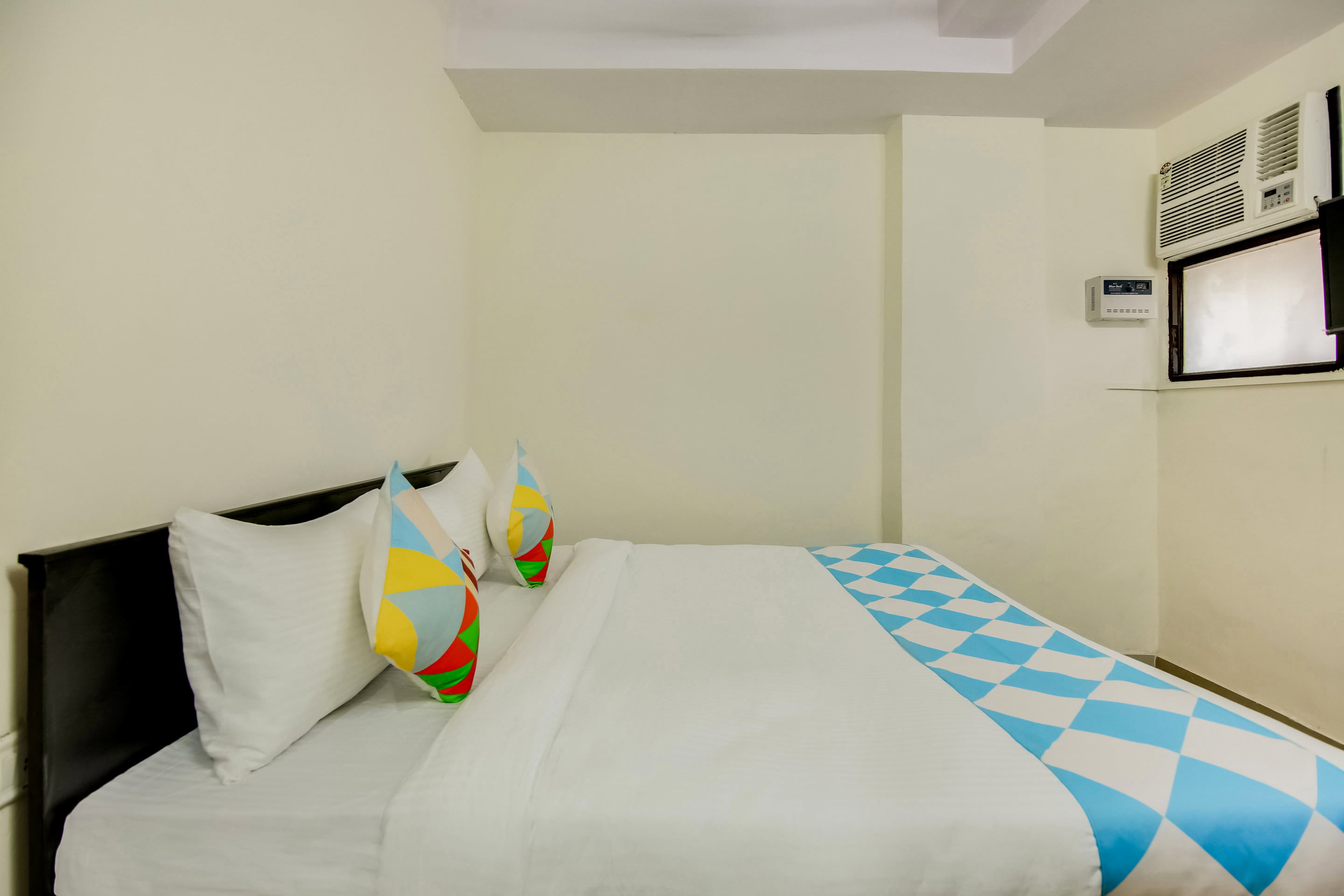 OYO 78800 Cozy Stay Lajpat Nagar Part 2, New Delhi 3