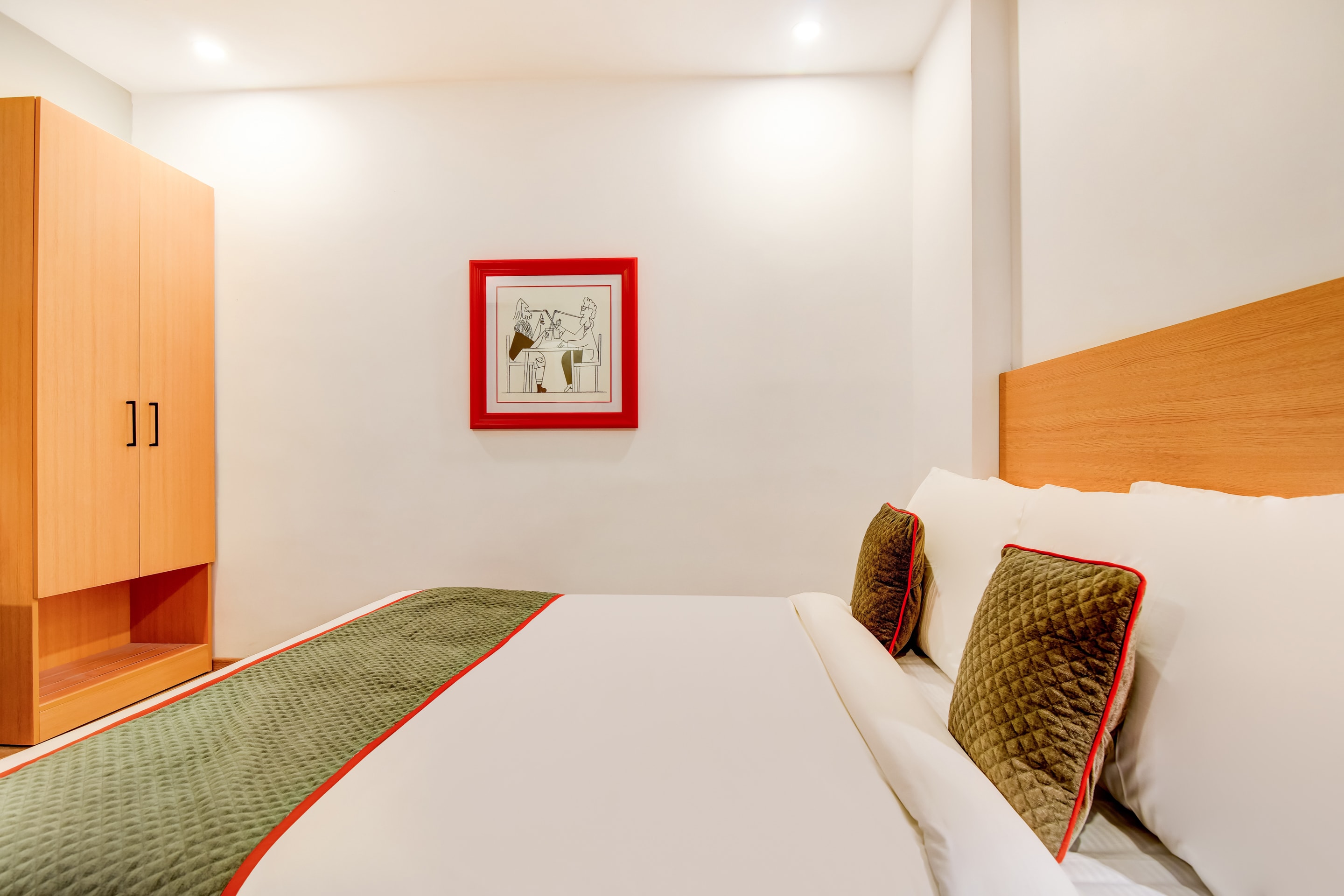 OYO Townhouse 205 Jaipur Airport, Jaipur 2