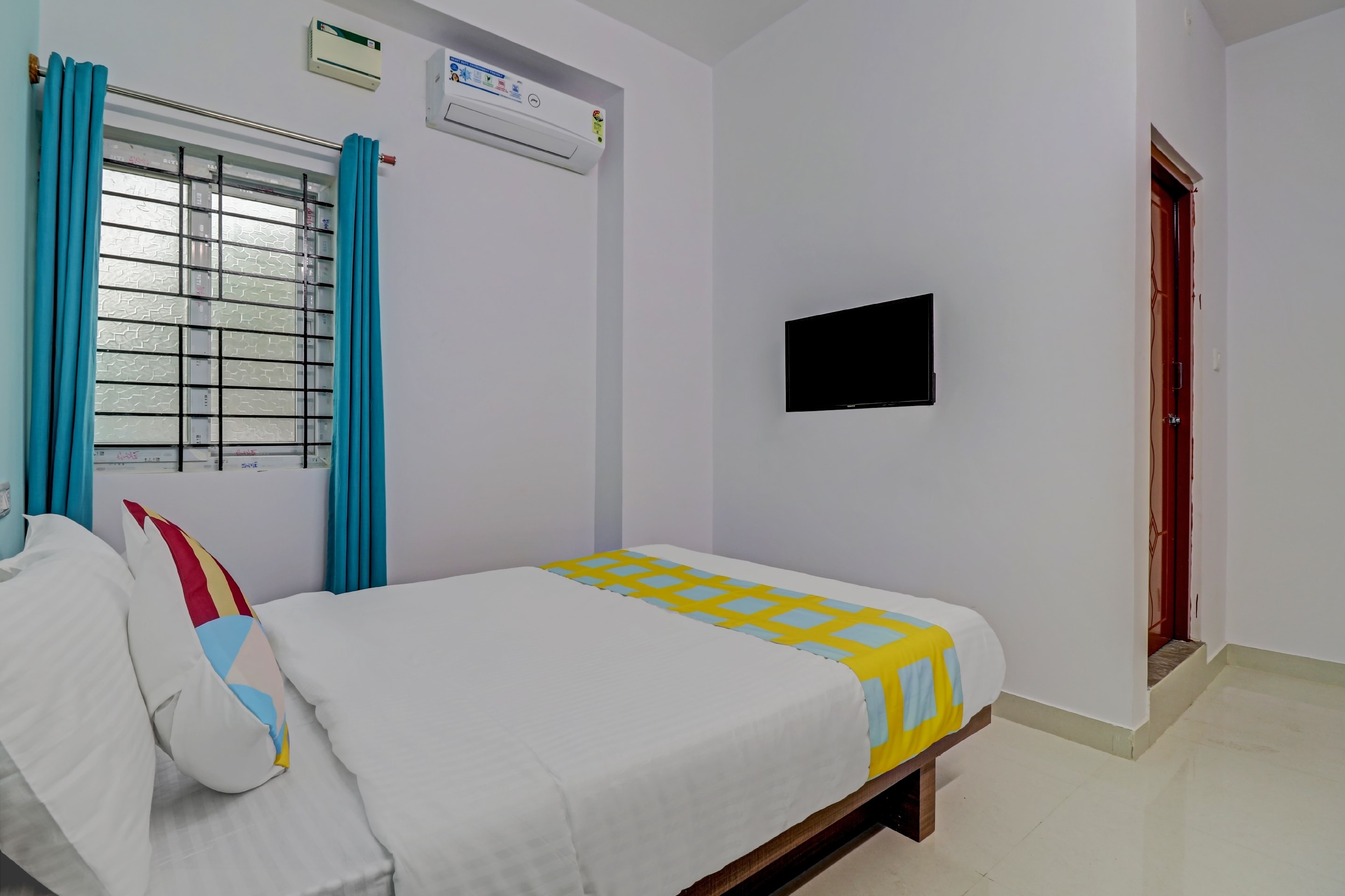 OYO 78917 Mandhara Suites, Bangalore 2