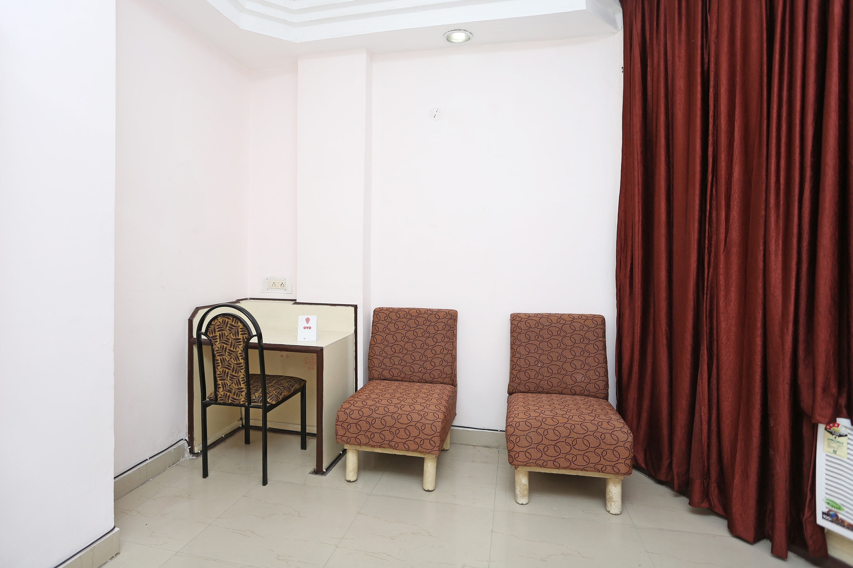 أو واي أو 10264 هوتل ميد تاون, Raipur 5