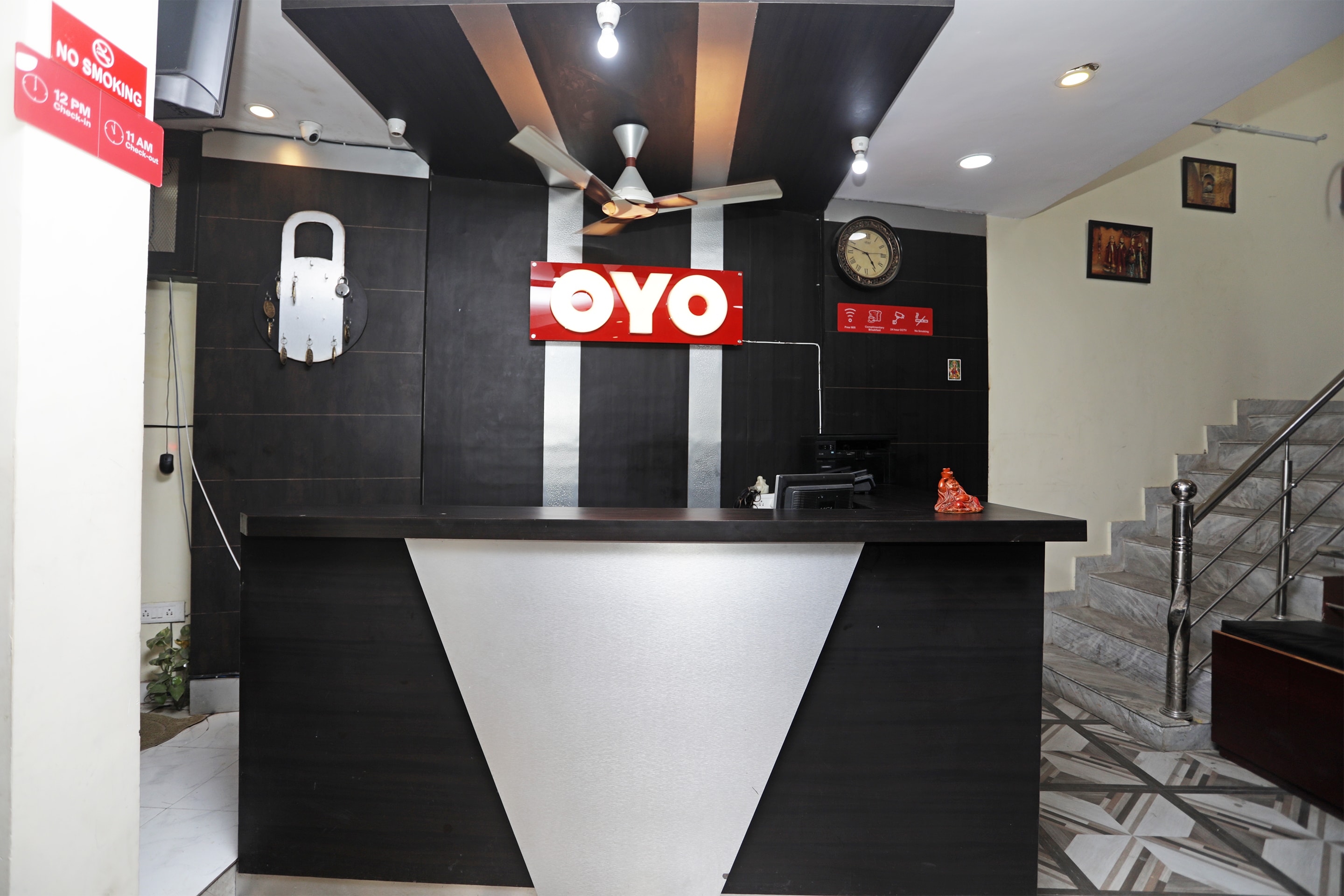 OYO 14332 Raj Palace, Meerut 5