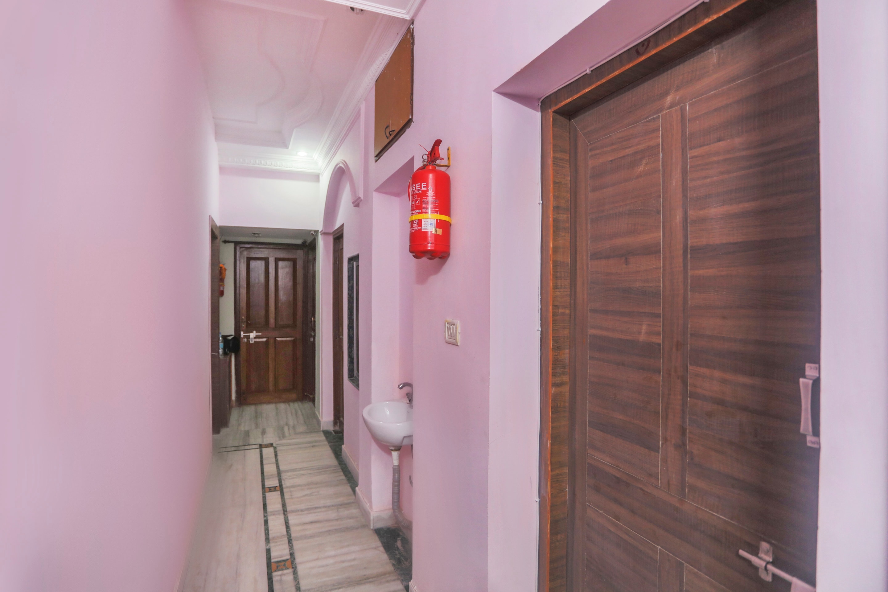OYO 65716 Ma Kali Guest House, Kolkata 4