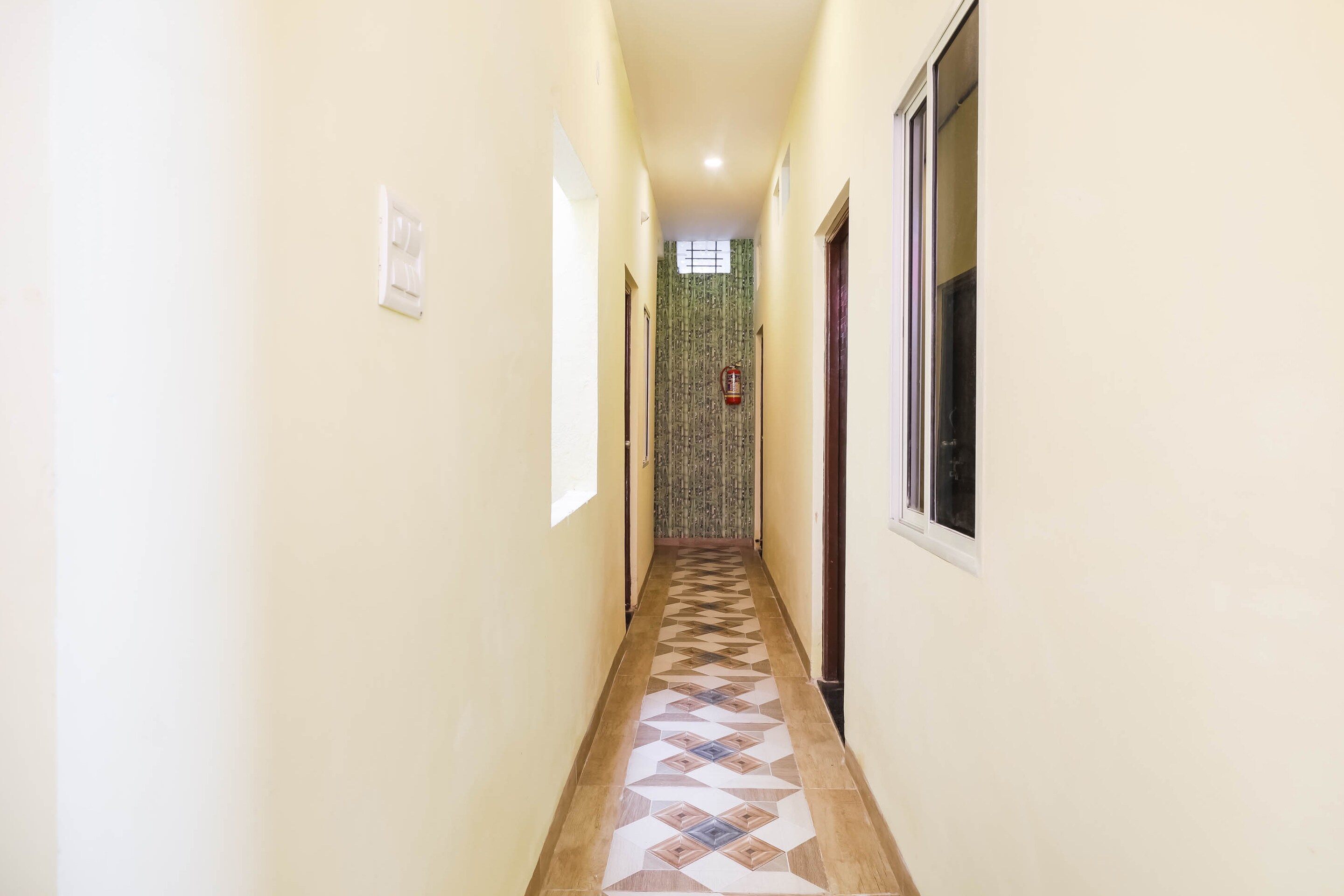 OYO 69728 The Dreams, Indore 4