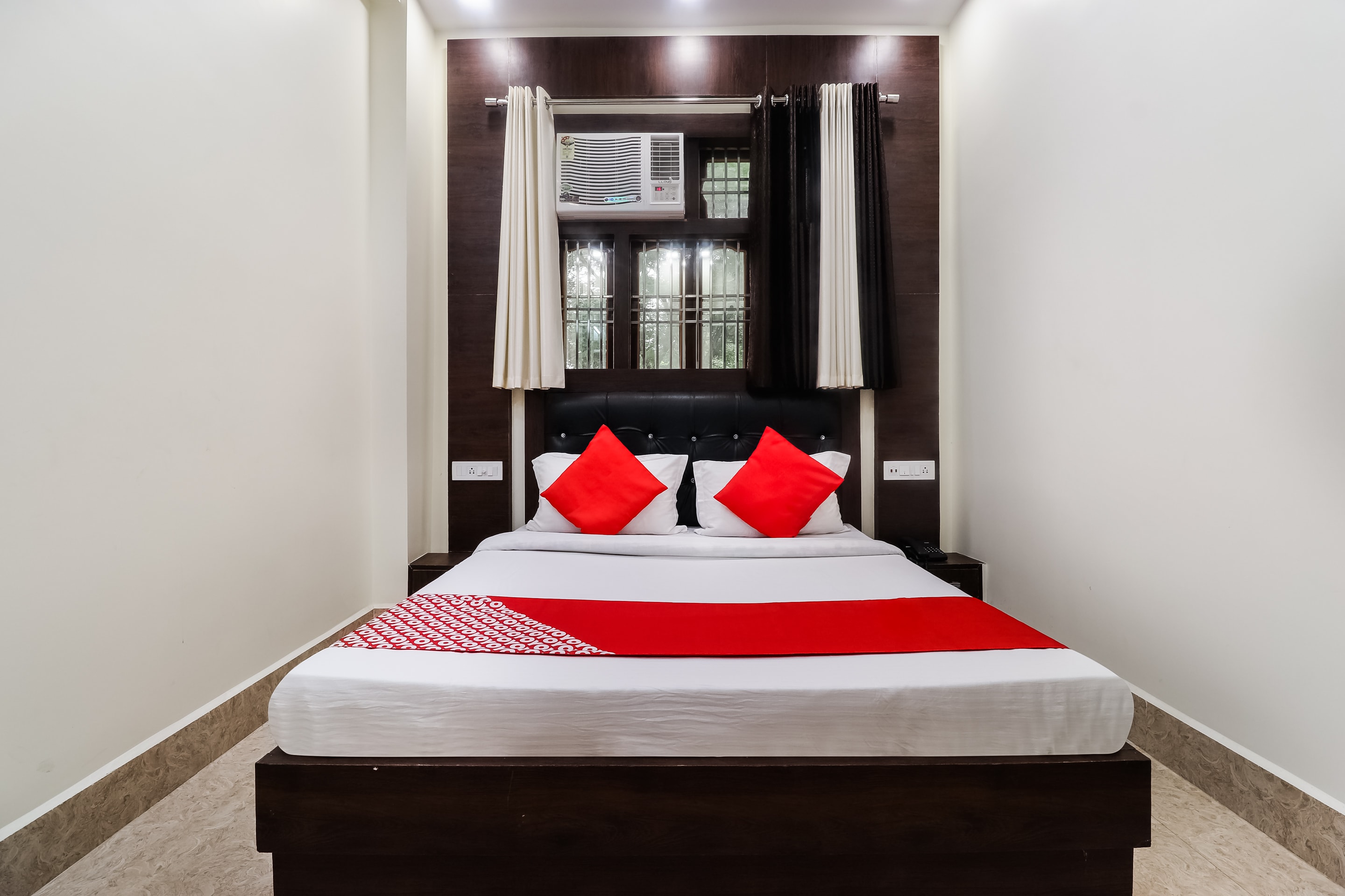 OYO 70294 Hotel Chandra, Lucknow 4