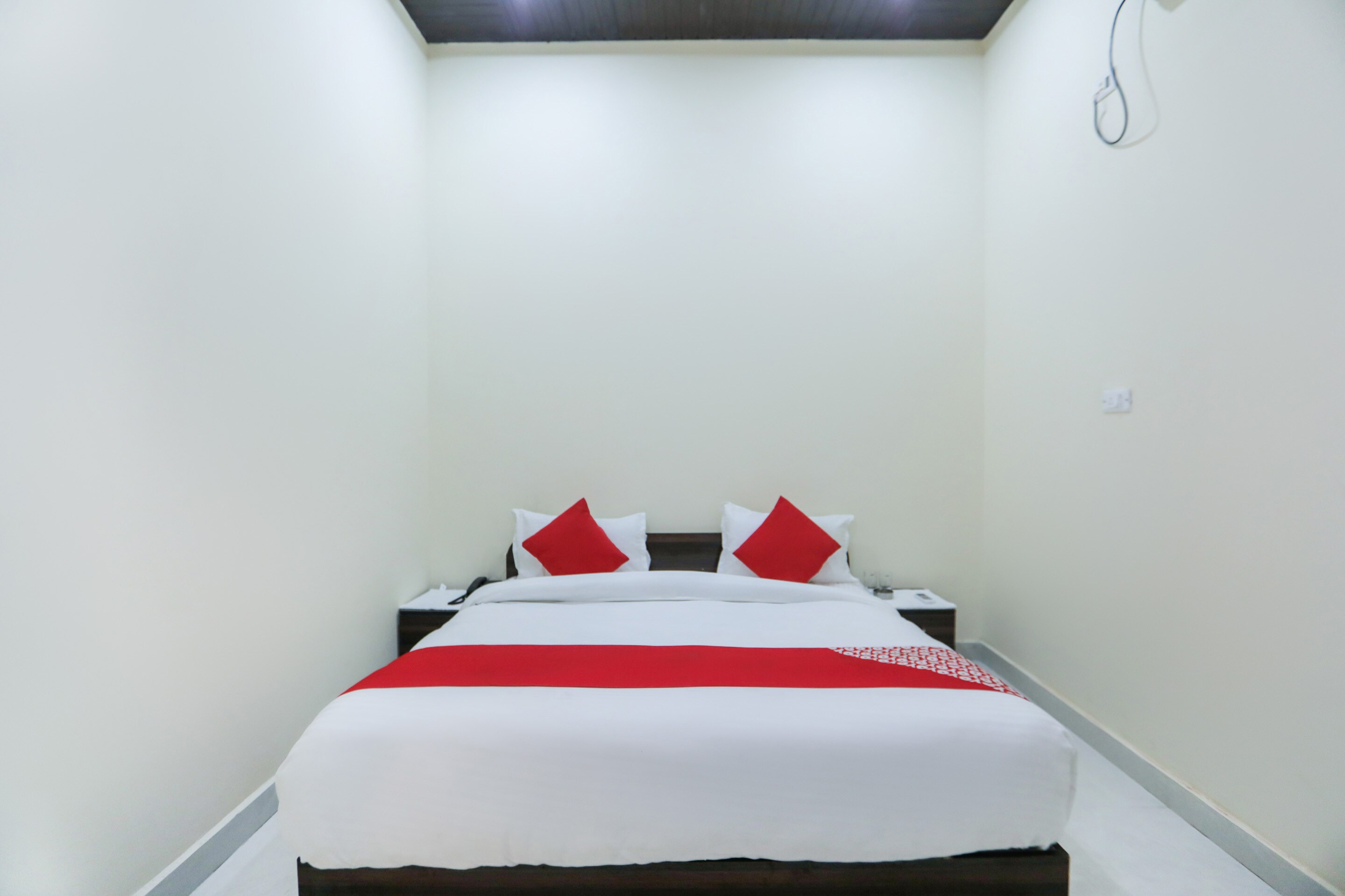 OYO 71380 Hotel Viom, Meerut 2