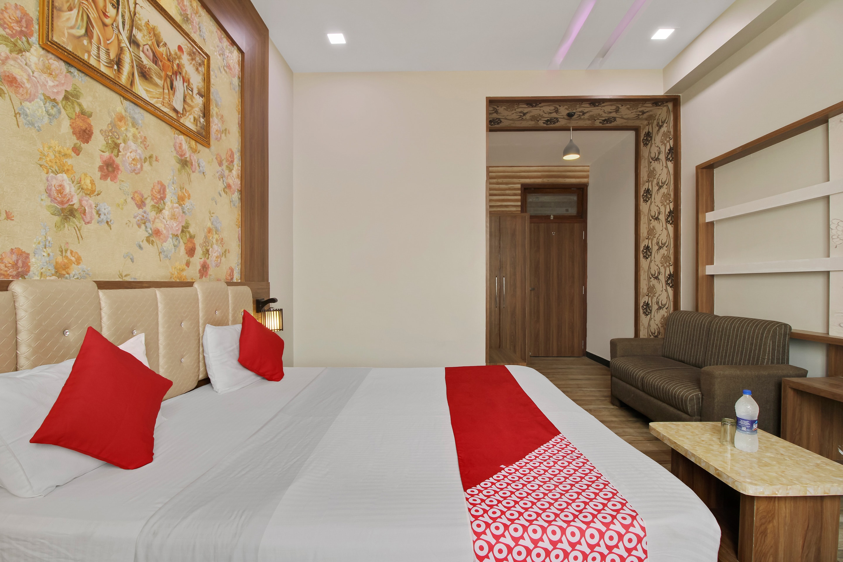 OYO 72039 Royal Guest House, Ludhiana 2
