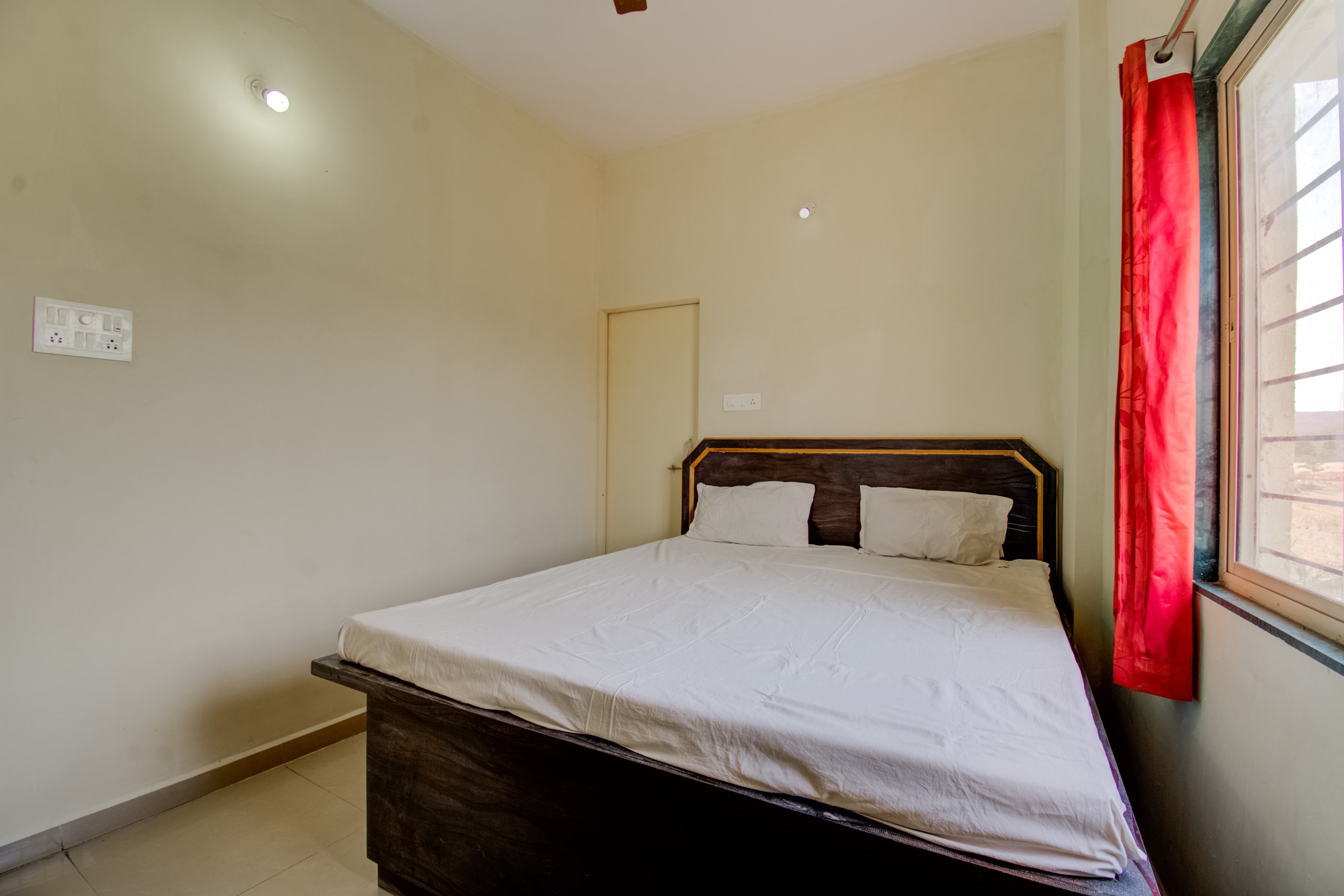 SPOT ON 37167 Hotel KGN, Bilaspur 5