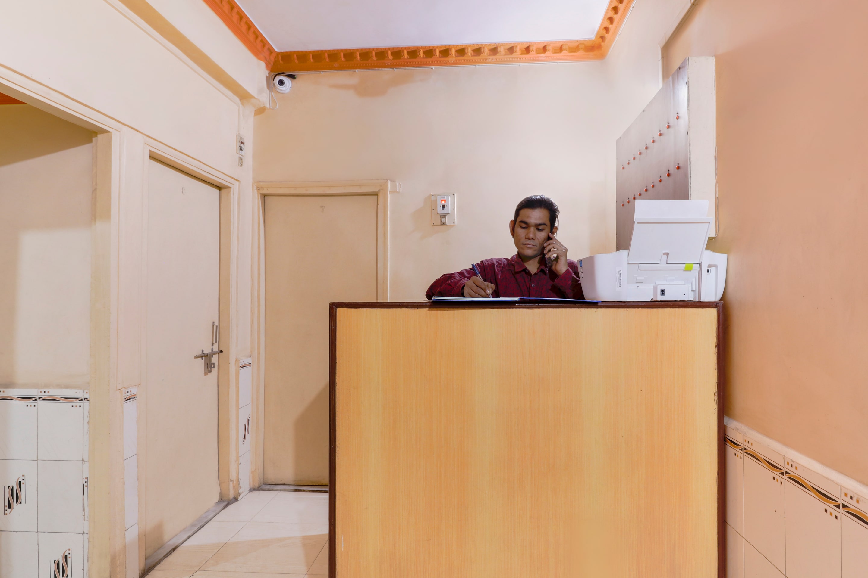 SPOT ON 69894 Dream Night Lodging And Boarding, Mumbai 5
