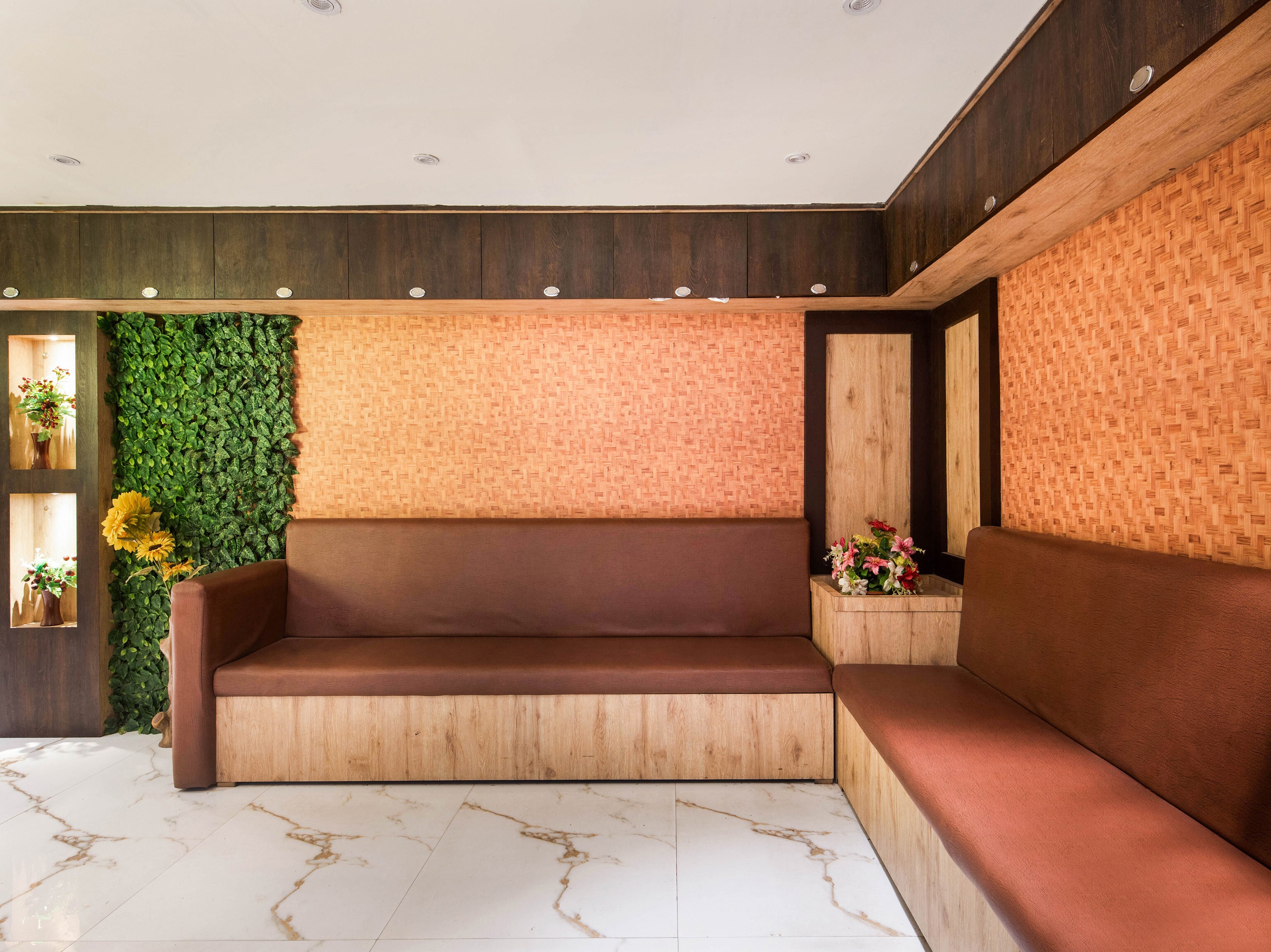 Capital O 73761 Hotel Alfa, Vijayawada 2