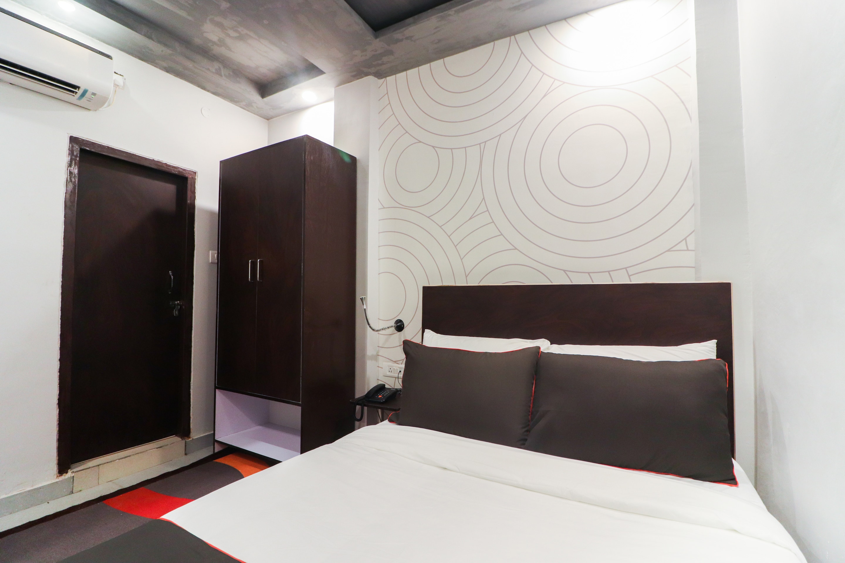 Collection O 45871 Sonica Gold Civil Lines, Allahabad 2