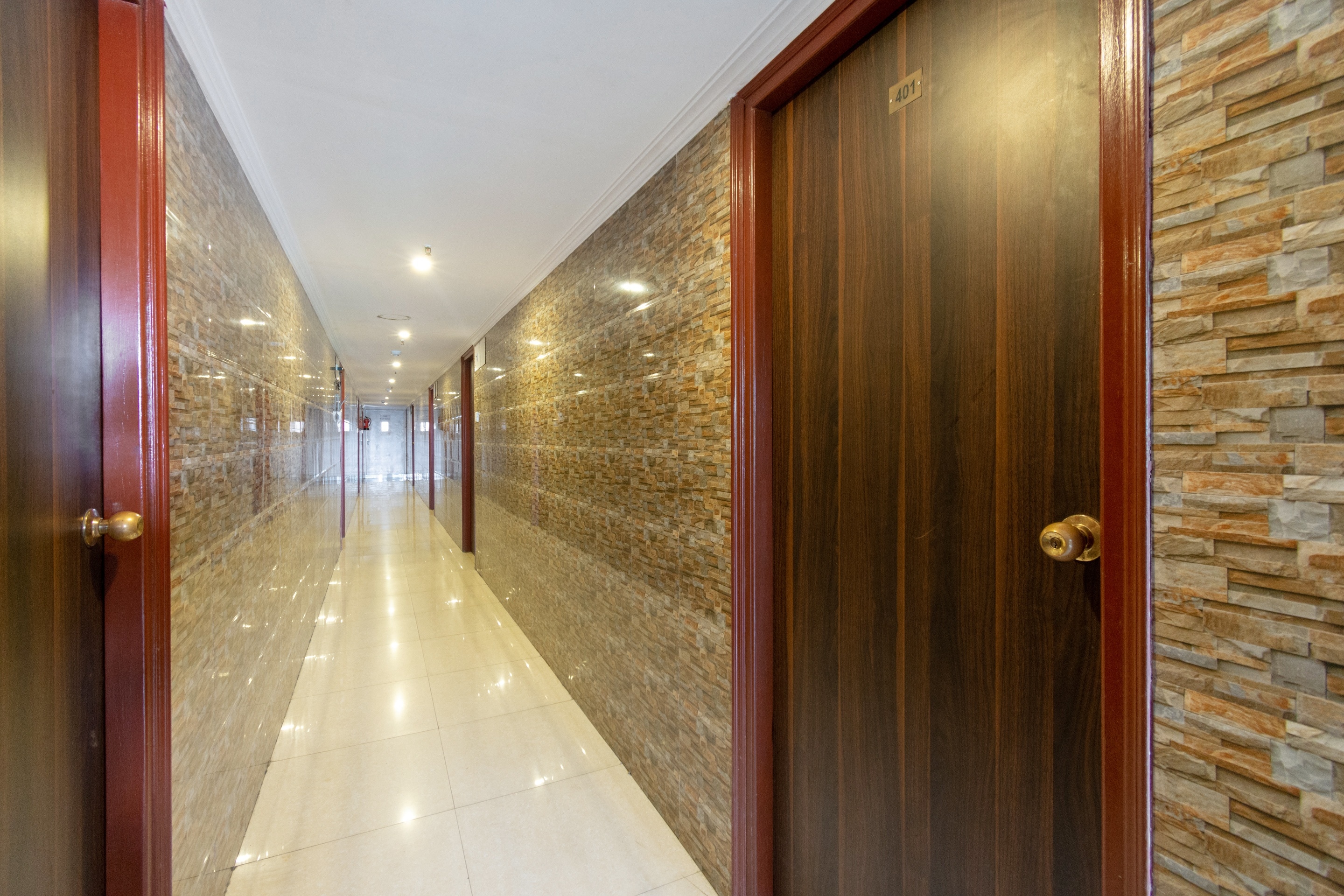 FabHotel Raj City Center 2, Kolkata 5