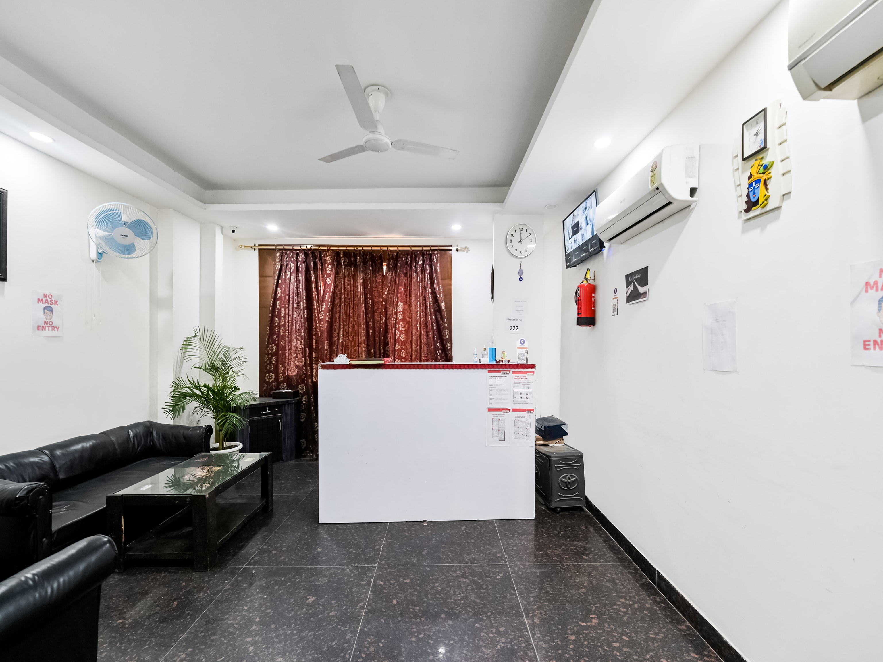 OYO 72294 White Rose Wallon Hotel, New Delhi 3