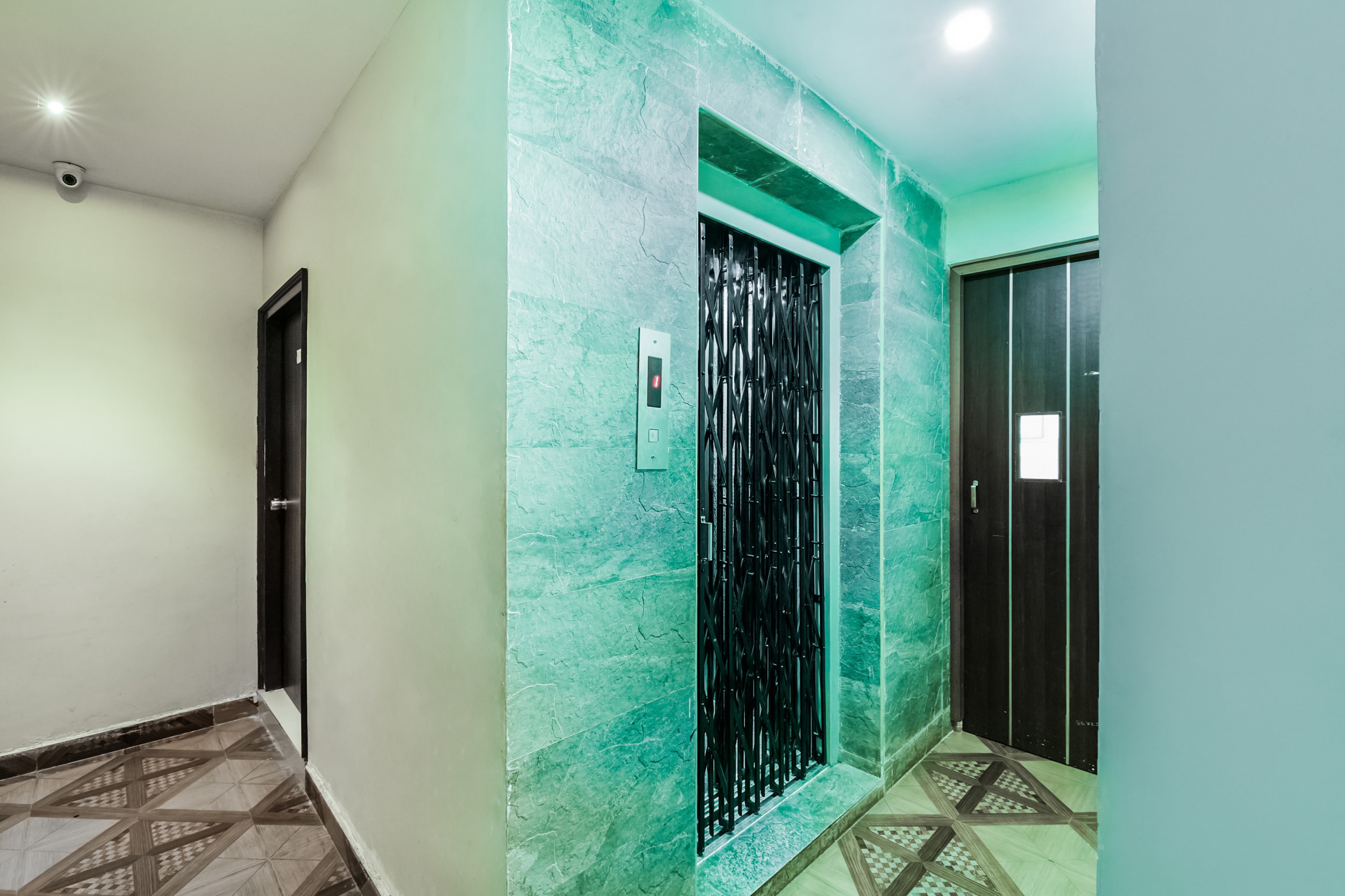 OYO Flagship 74489 Akshaya Heights, Vijayawada 3