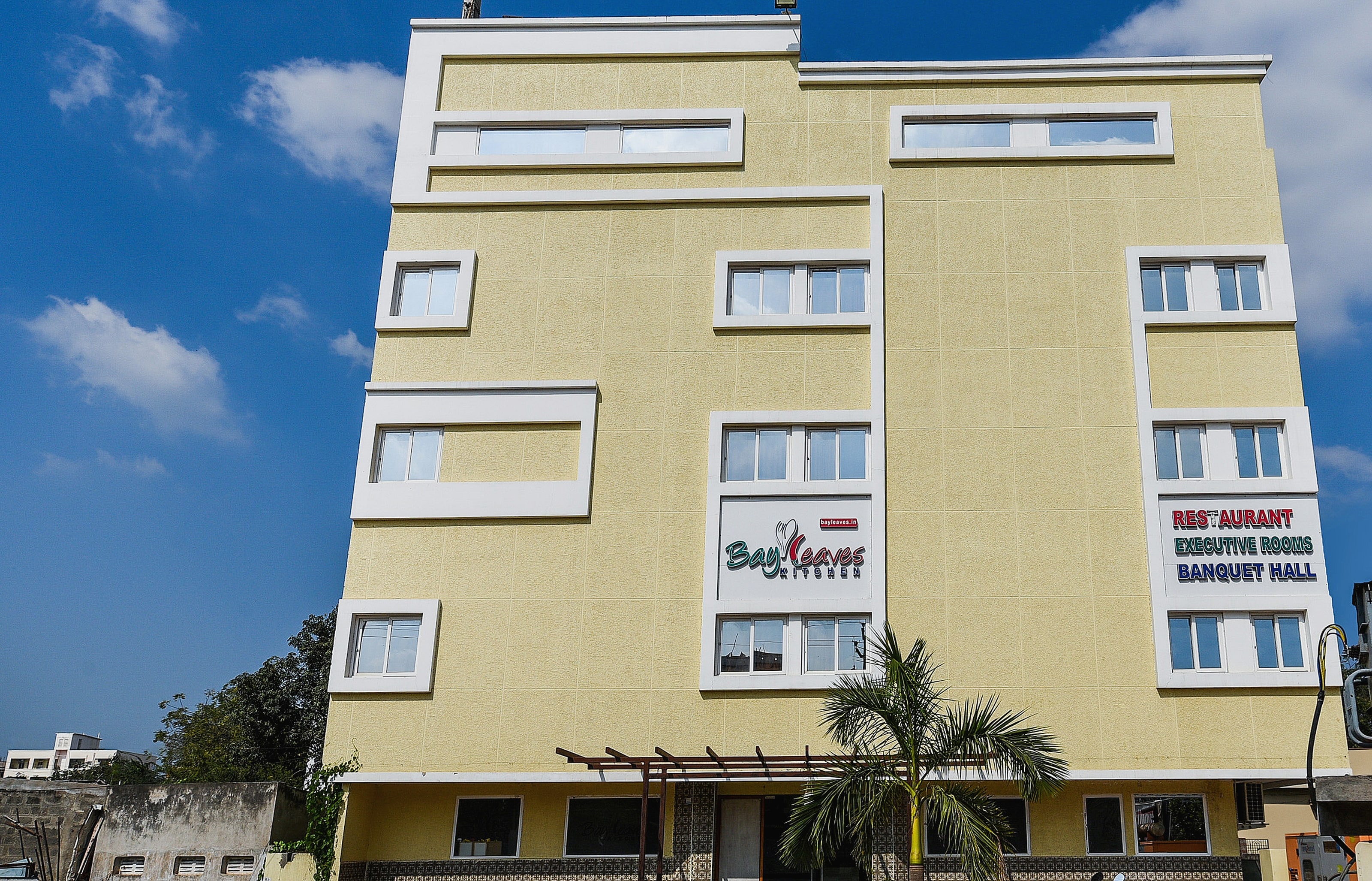 OYO Flagship 74489 Akshaya Heights, Vijayawada 5
