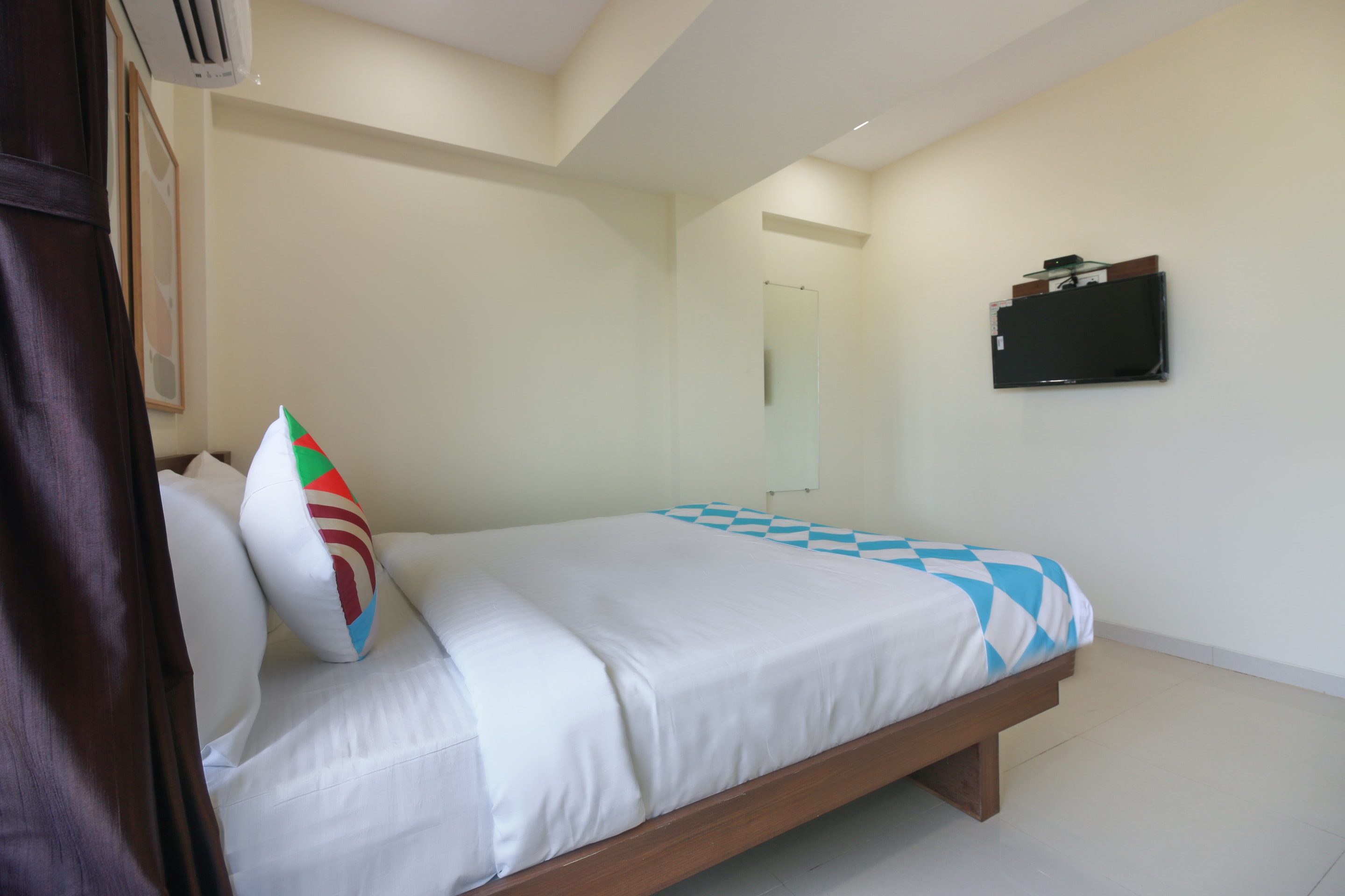 OYO HOME 81630 Exotic Studio Kalamboli, Mumbai 5