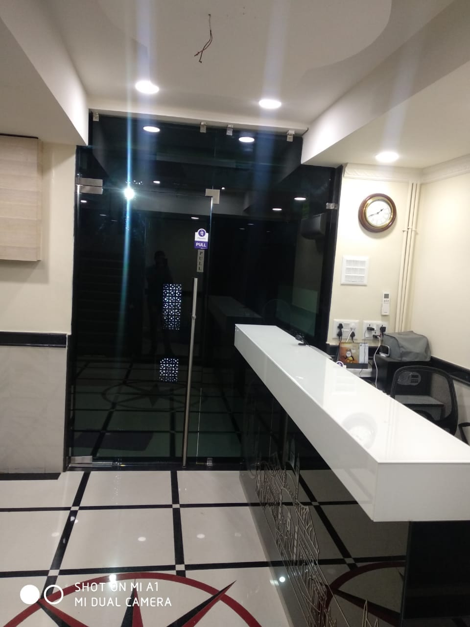 Capital O 83573 Roy And Roy Guest House, Kolkata 3