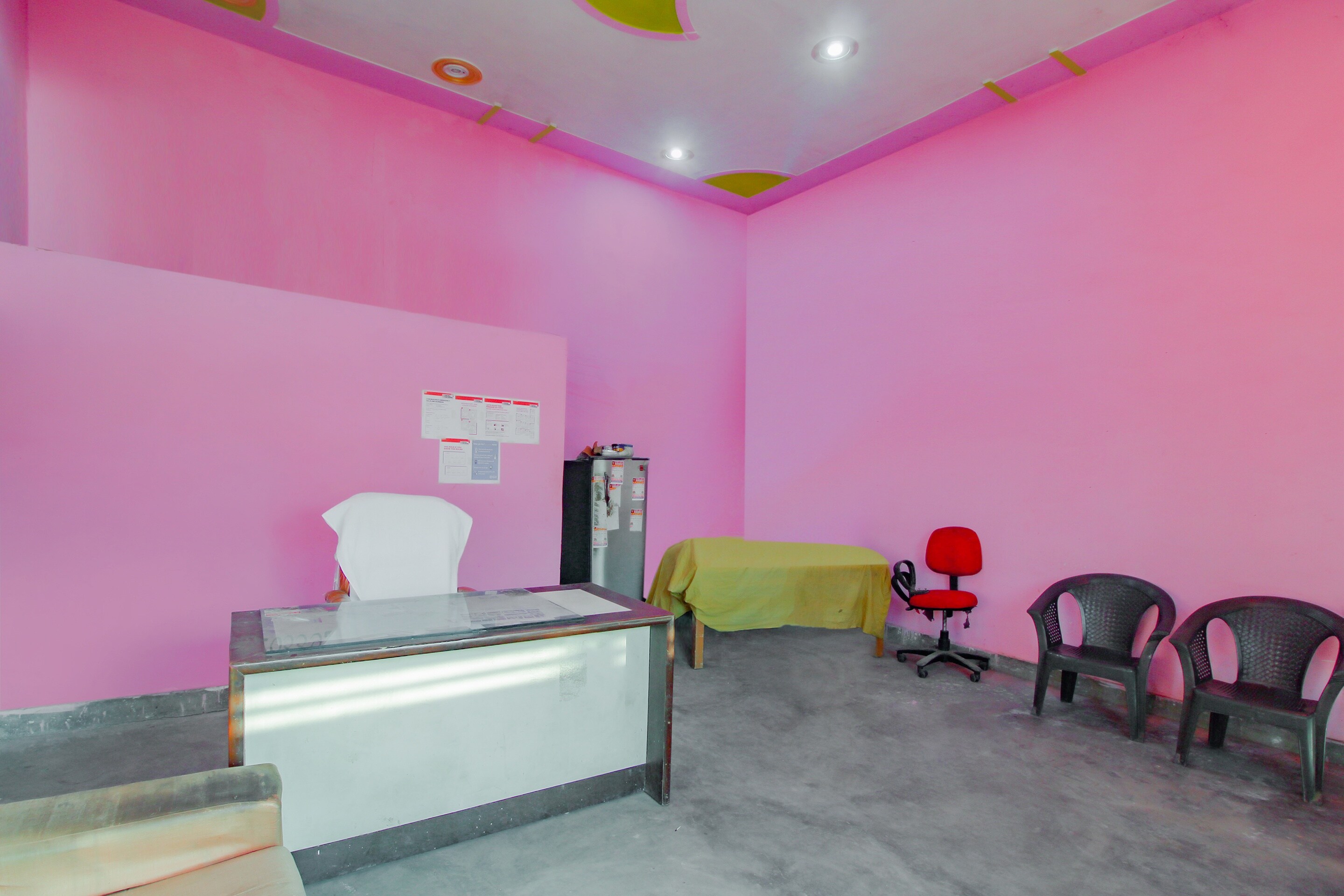 SPOT ON 72354 Shri Balaji Garden, Aligarh 3