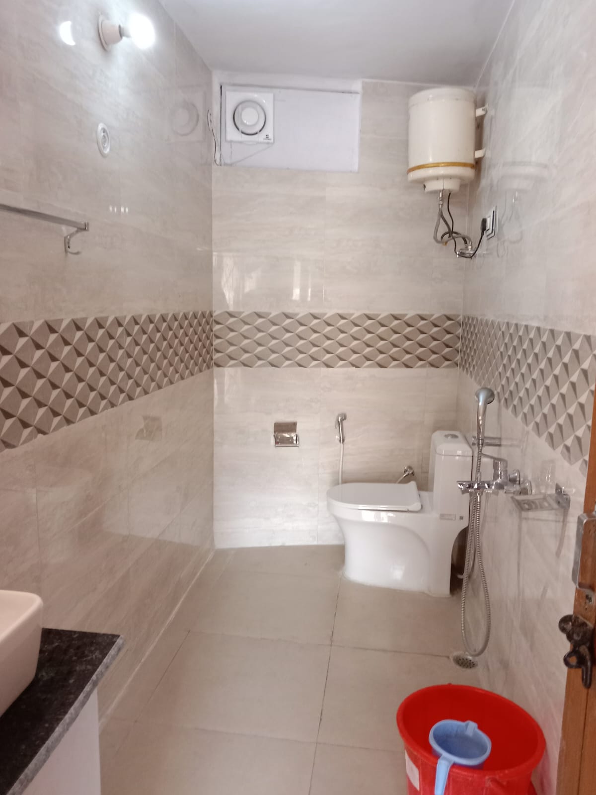 Double Bed (Lake View)