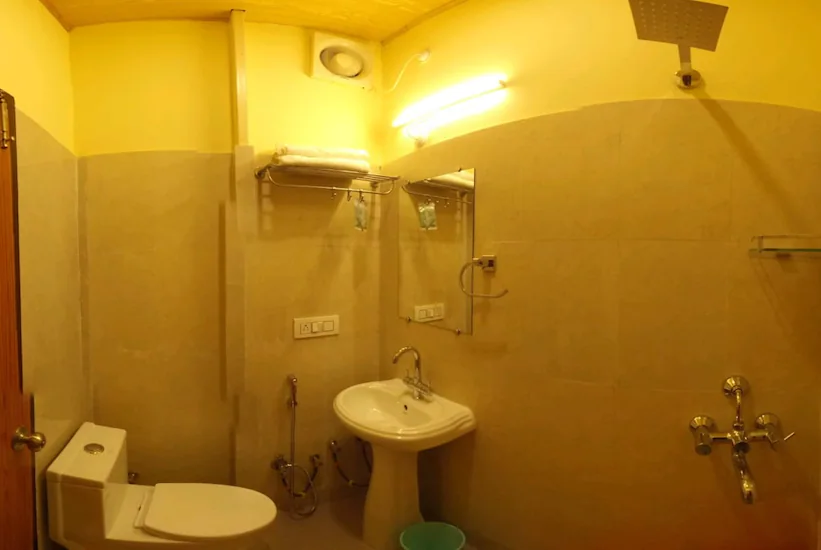 Beyond Stay Kastura - Kanatal