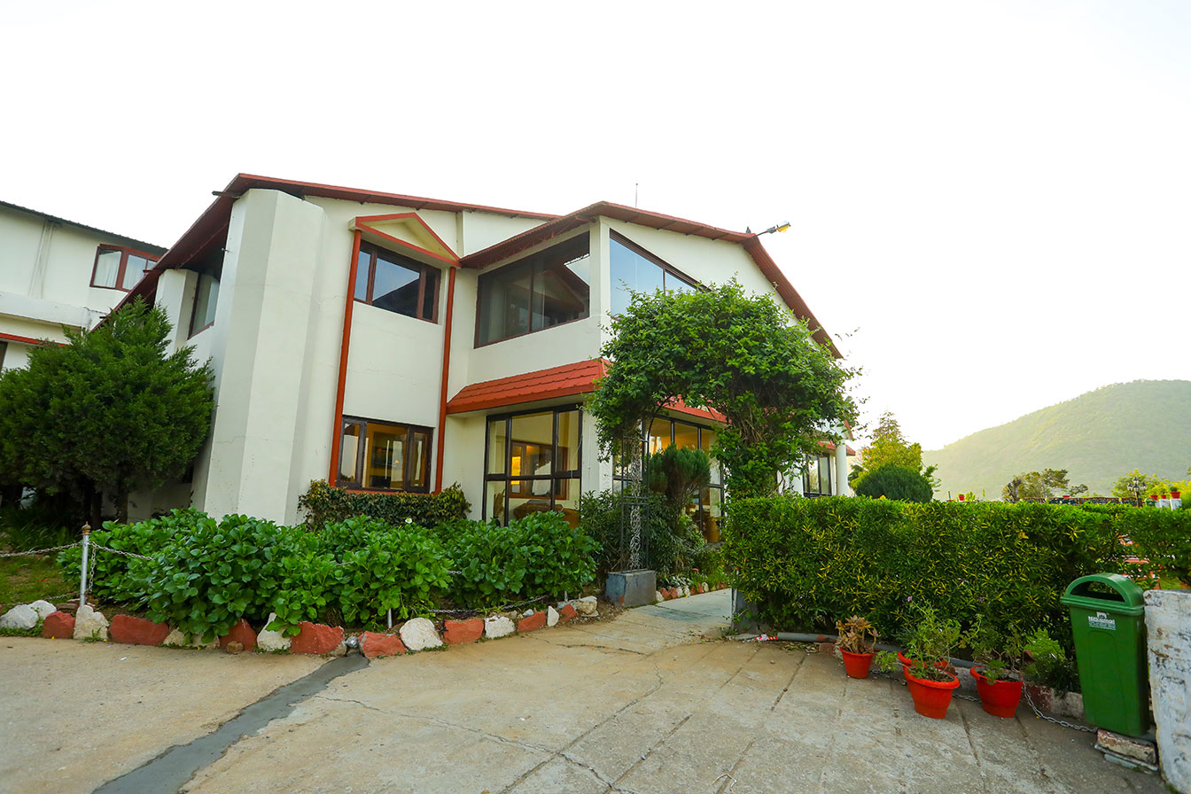 Classic Hill Top Resort, Chamba, Mussoorie 3