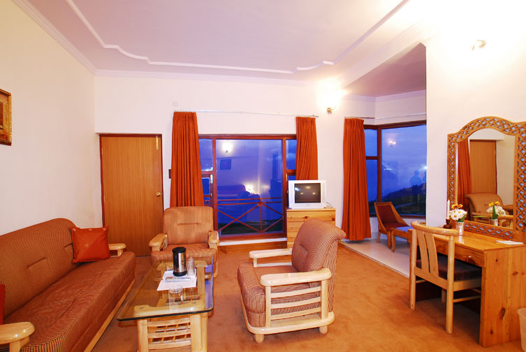The Cliff Top Club, Auli, Auli 4