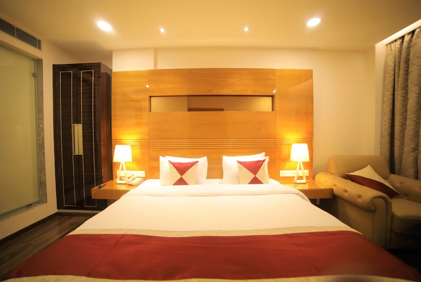 Hotel LA Delhi, Delhi