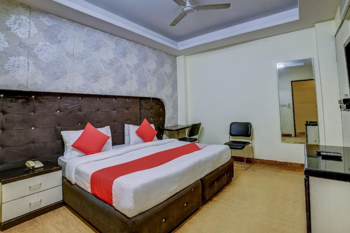 Cosmo By WB Inn, New Delhi 2