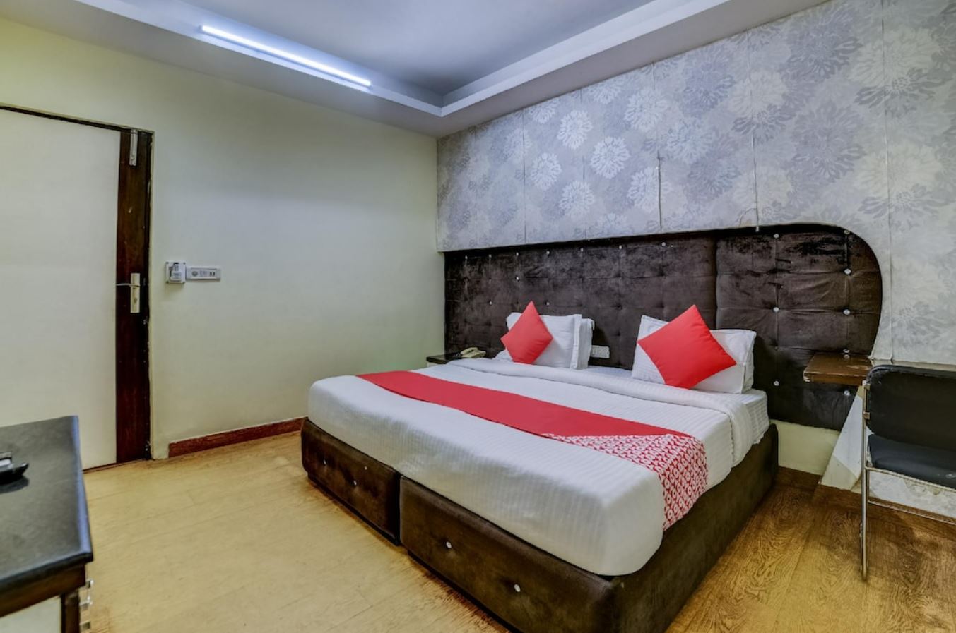 Cosmo By WB Inn, New Delhi 5
