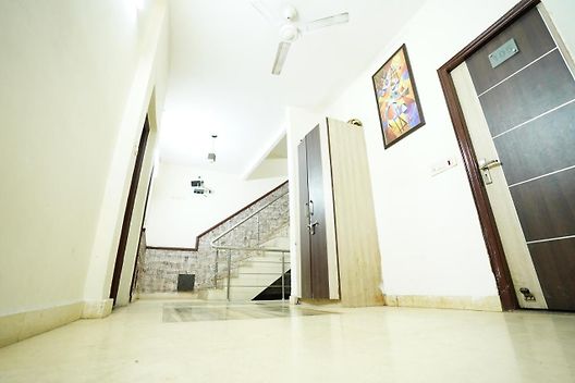 Hotel Diamond By WB Inn, New Delhi 4