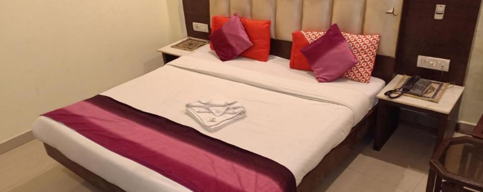 Hotel Golden Gate By WB Inn, New Delhi 2