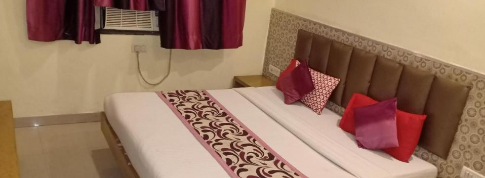 Hotel Golden Gate By WB Inn, New Delhi 4