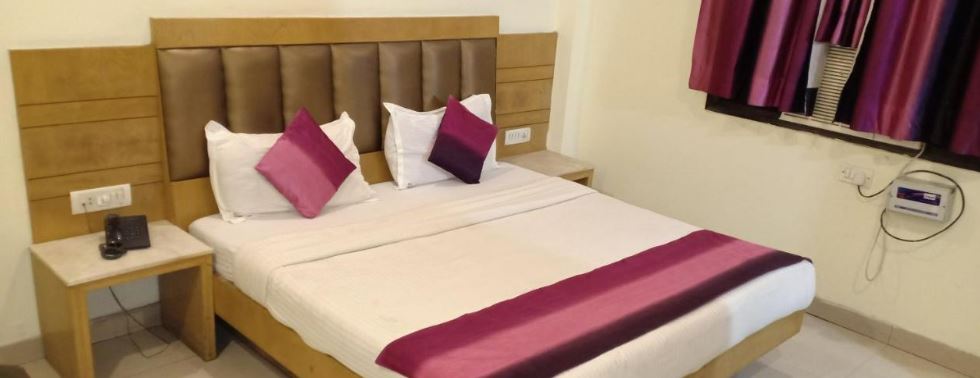 Hotel Golden Gate By WB Inn, New Delhi 5