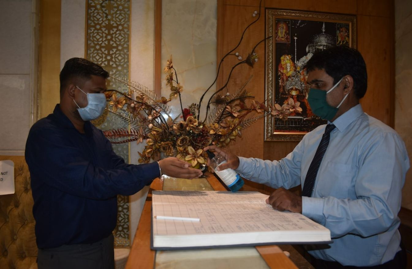 Hotel Swan Palace By WB Inn, New Delhi 4