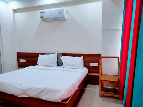 Star Residency By WB Inn, Gurgaon 2