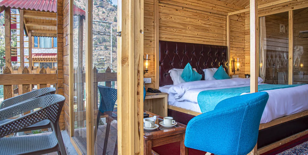 Alpine Cottage With Balcony & Mountain View