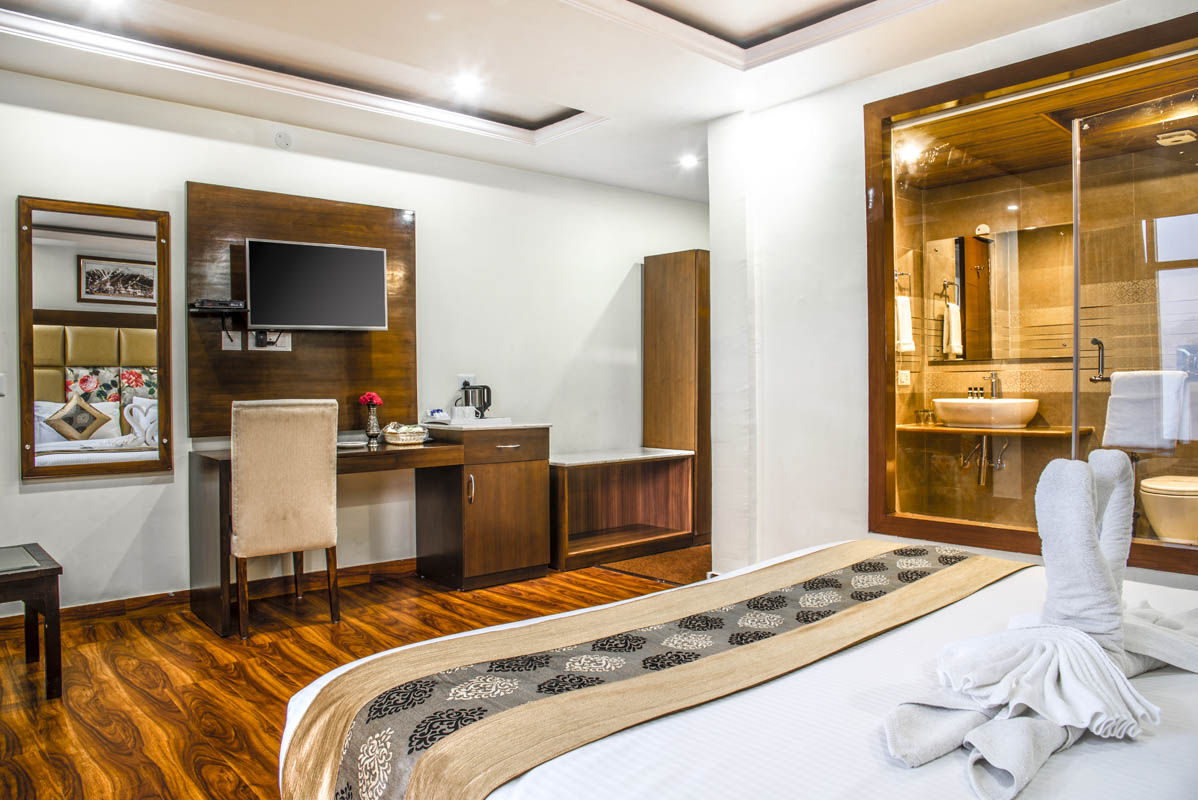 Hotel Snow Lotus, Shimla 3