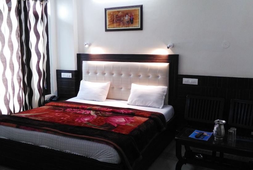 Hotel Raja's Palace, Dharamshala 3