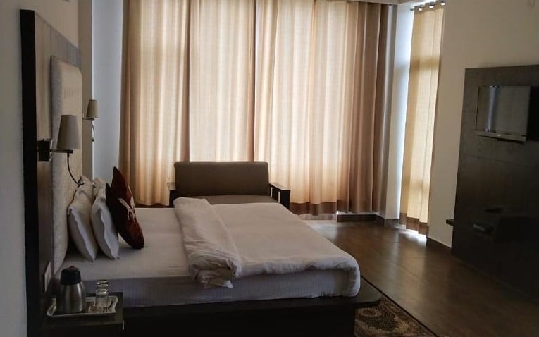Hotel Kamal Residency, Dharamshala