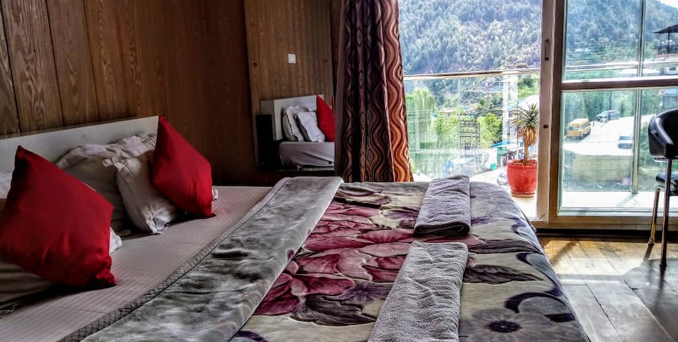 Hotel Vakratunda, Dharamshala 4