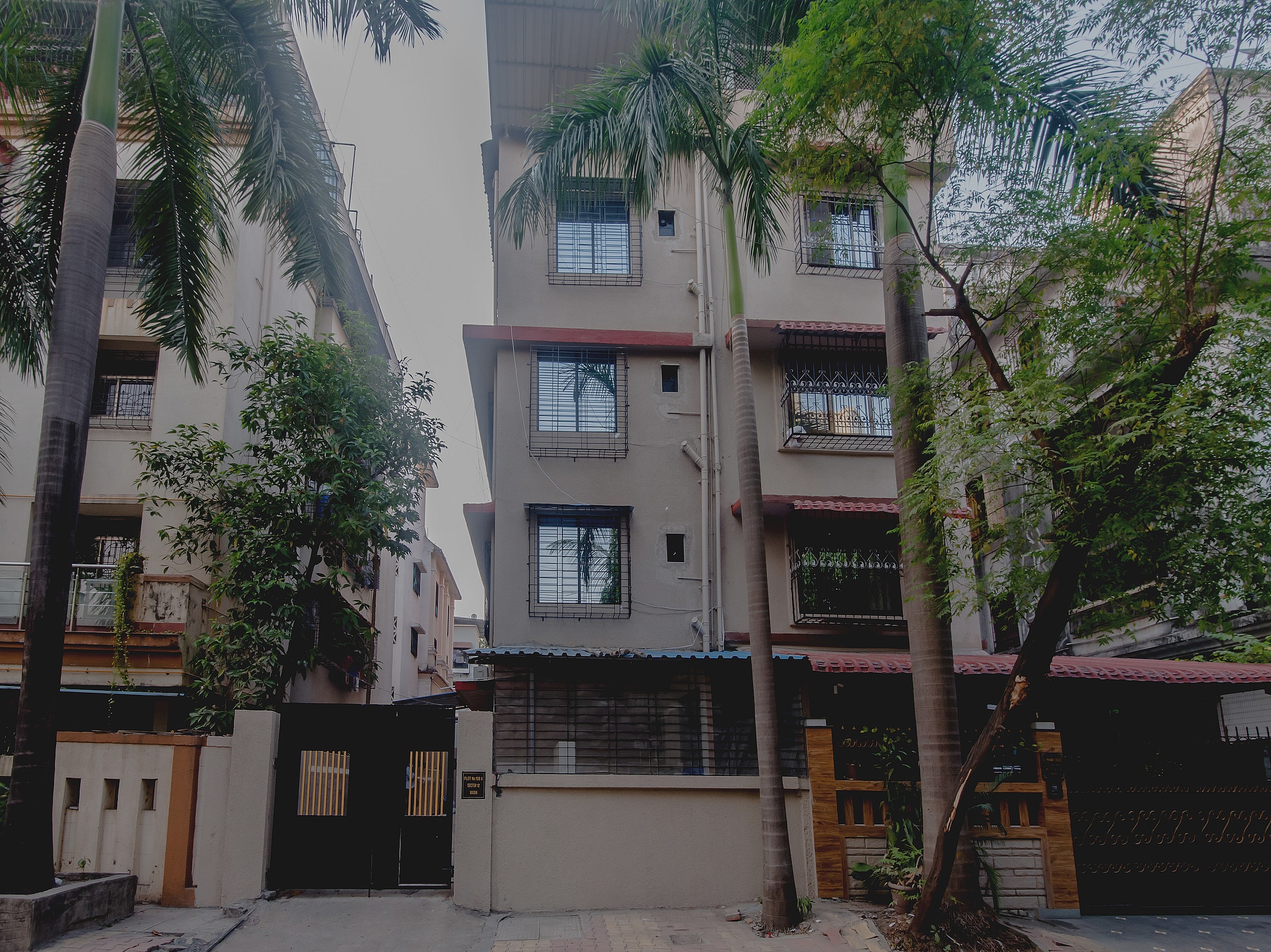 OYO 627 Aishwarya Service Apartment, Mumbai 5