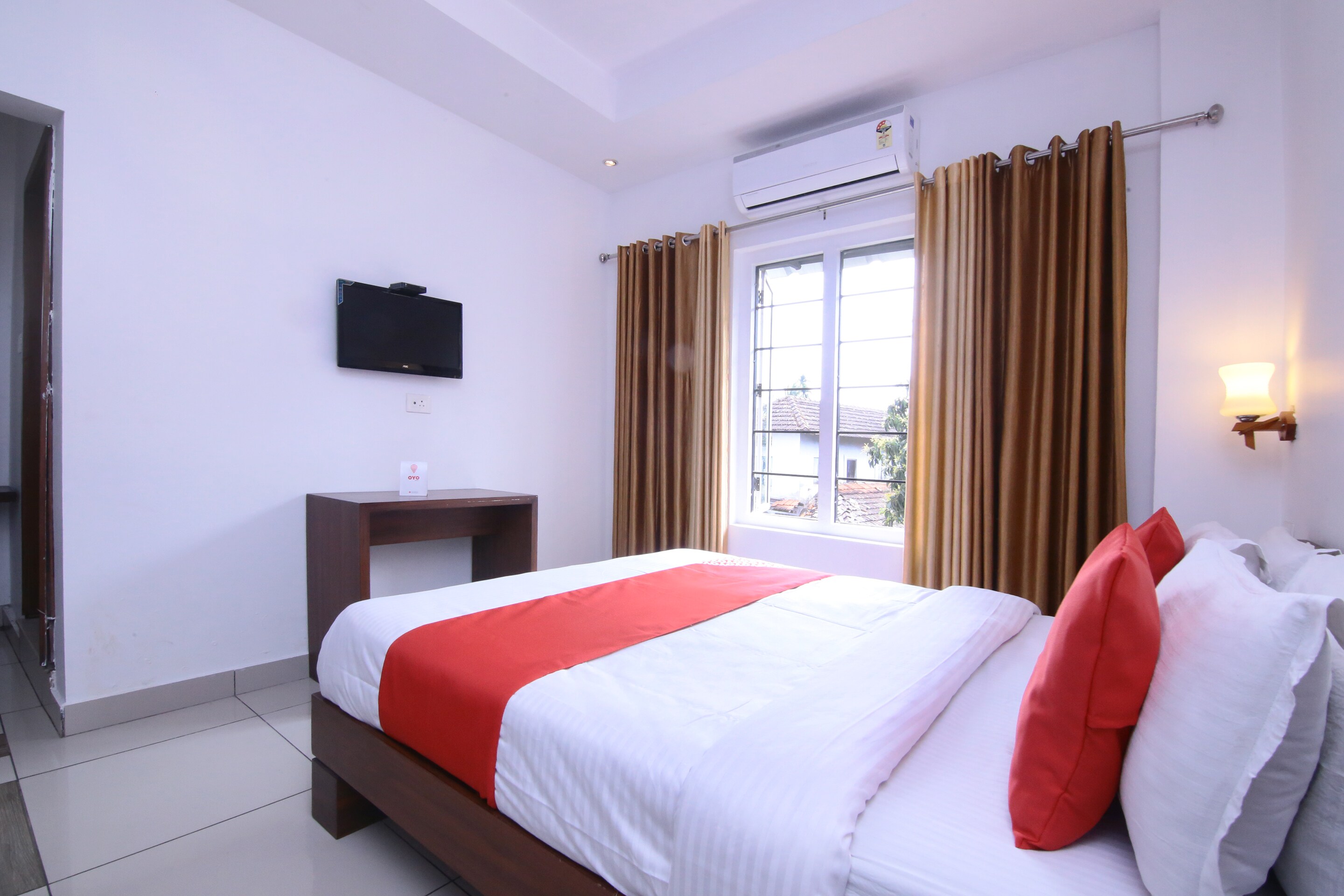 OYO 11374 Hotel Pearl View Residency, Wayanad 2