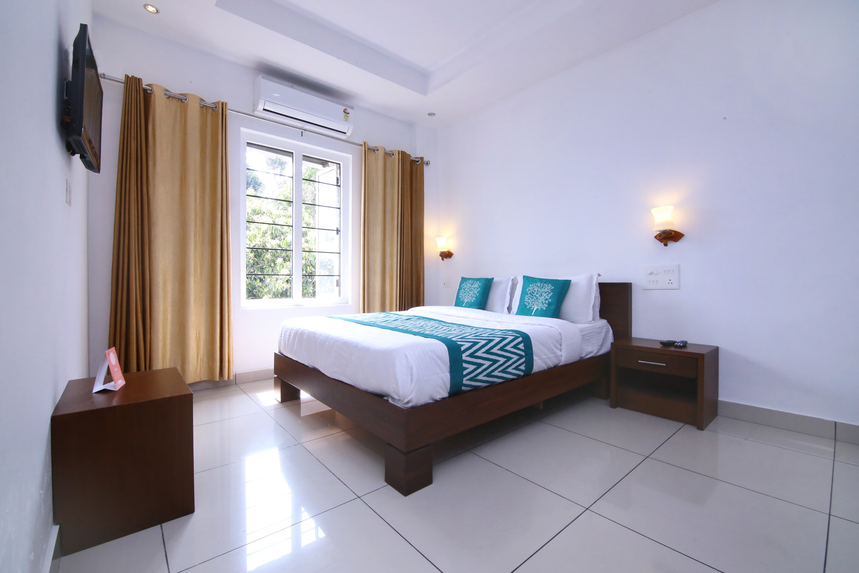 OYO 11374 Hotel Pearl View Residency, Wayanad 3