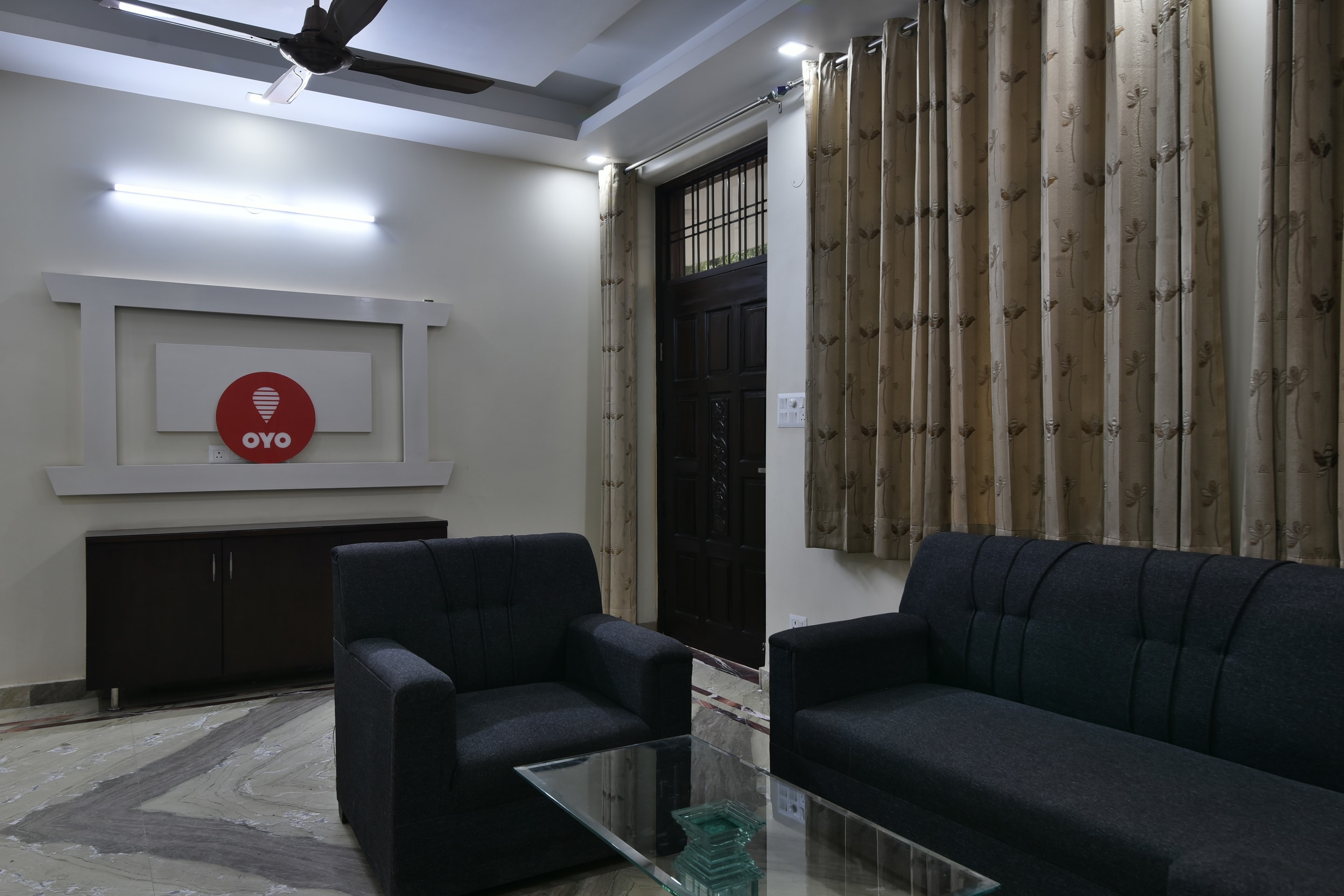 OYO 23628 Greno House, Noida 2