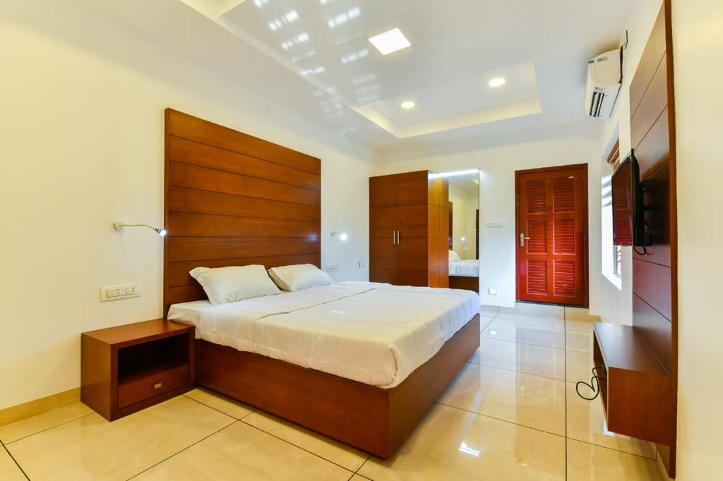 OYO 73882 South Red Fort Inn, Alleppey 3