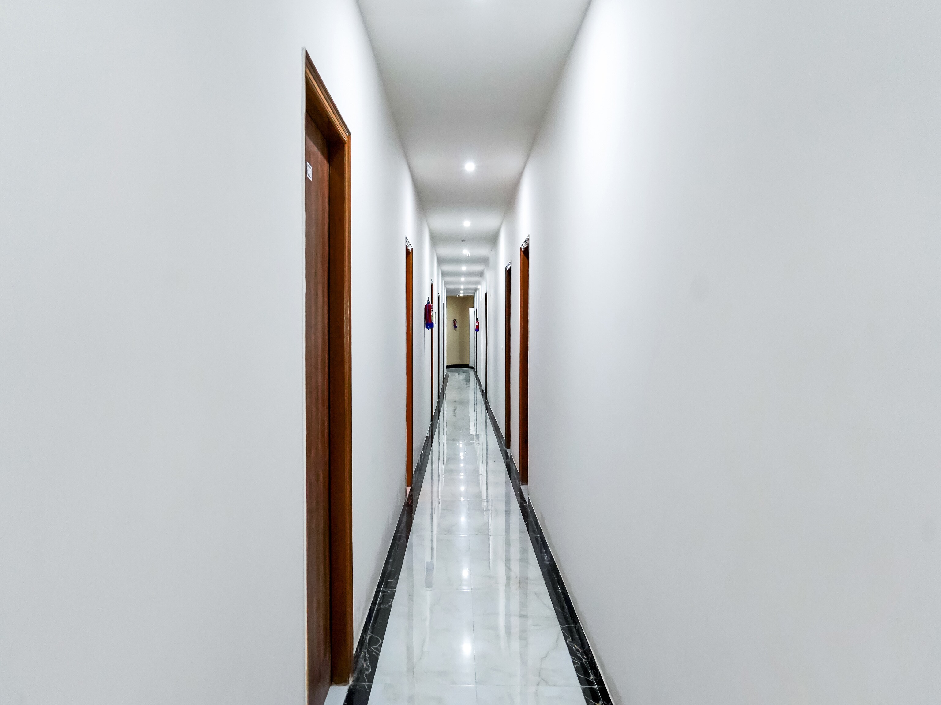 OYO 73333 Hotel Ramji 7 Grand, New Delhi 2